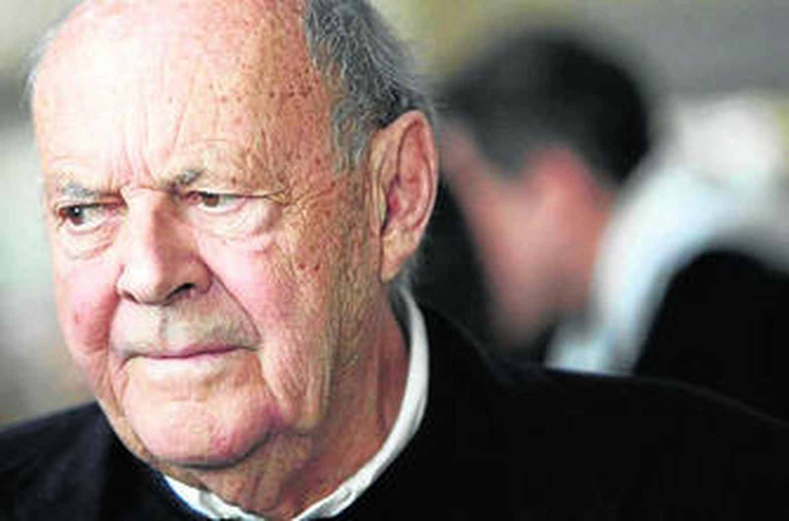 Cy Twombly, fotografiado en París en 2010.