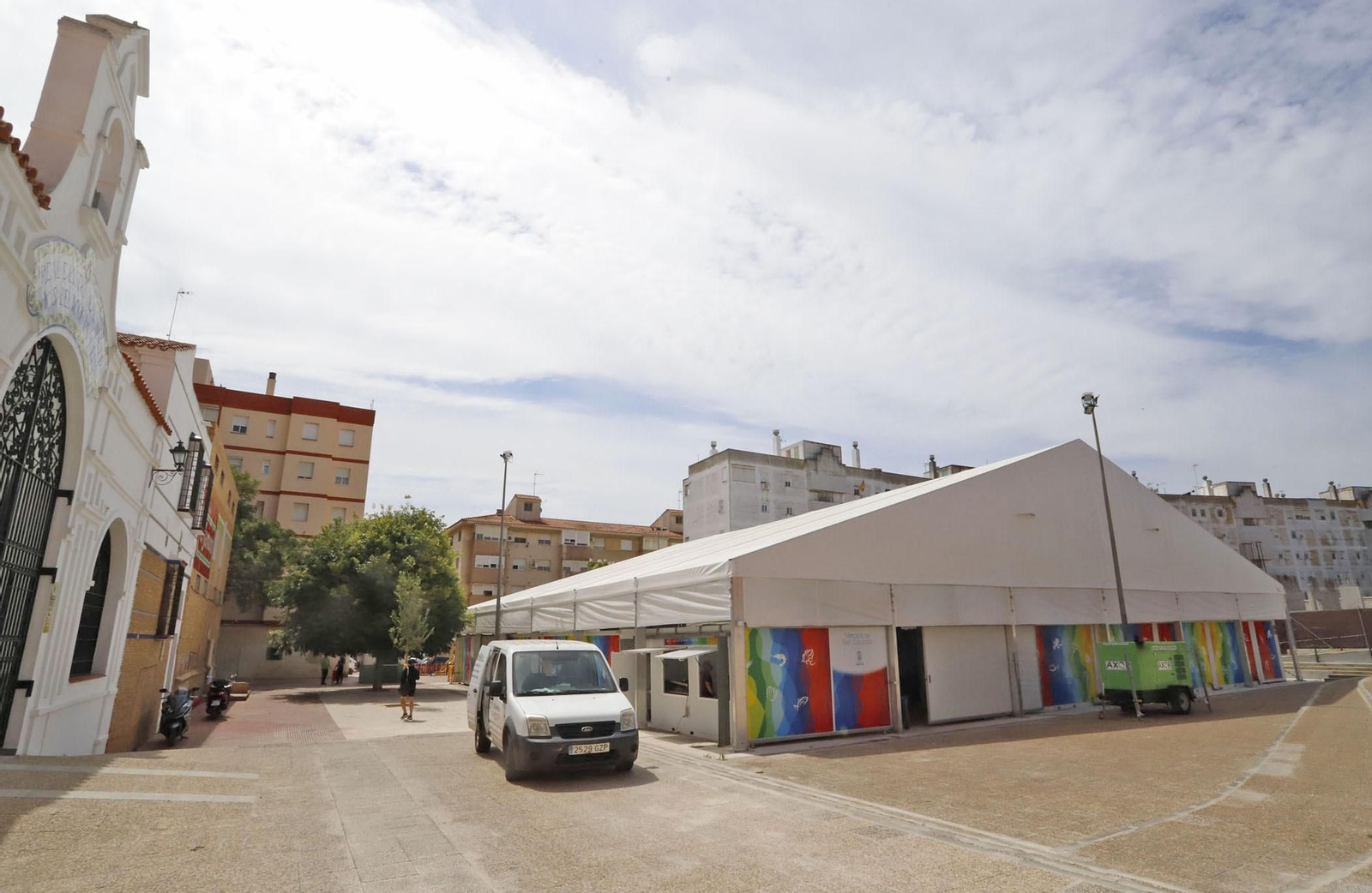 Traslado de los detallistas al provisional mercado de San Sebastián Traslado de los detallistas al provisional mercado de San Sebastián