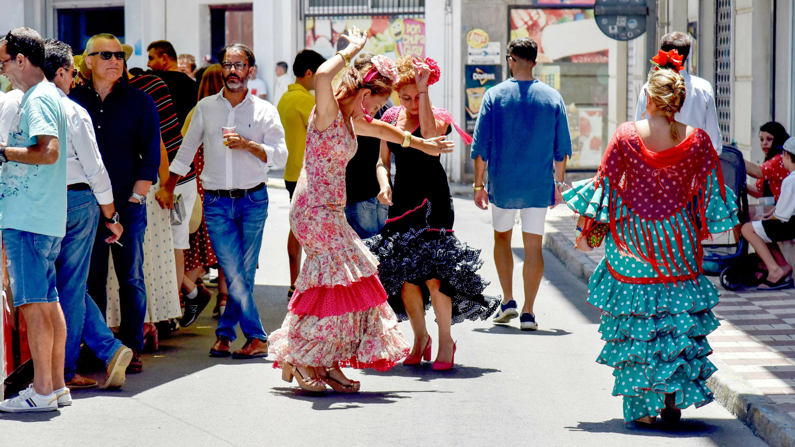 Domingo rociero de  la Linea de la Concepción en imagenes