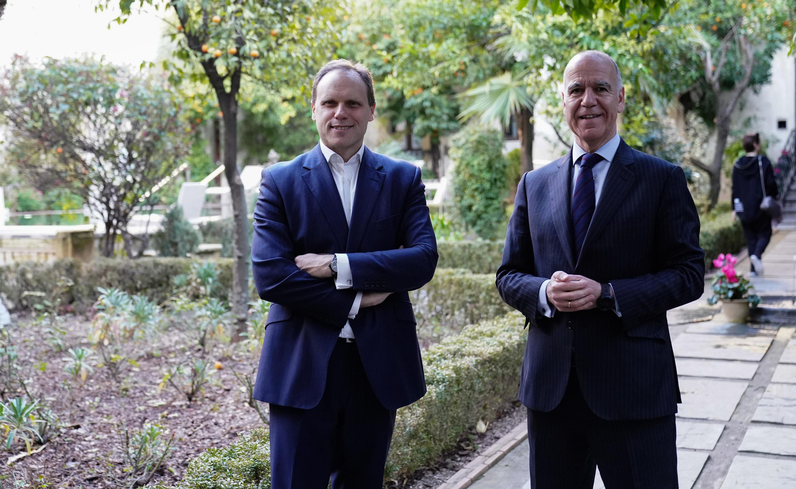 Daniel Lacalle y José Miguel Maté, antes de su intervención en el Foro Asfaco.