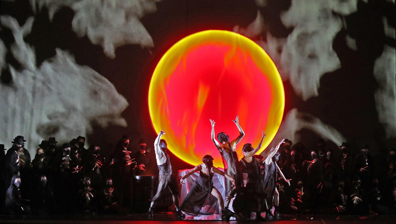 Imágenes de la Ópera El Trovador