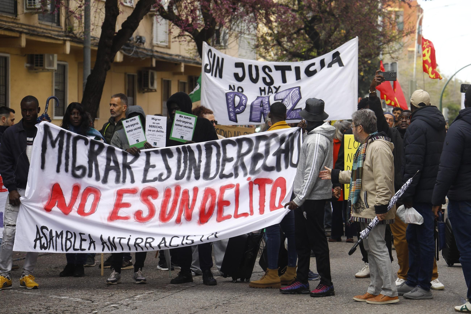 La manifestación antirracista por los derechos de las personas migrantes de Córdoba, en imágenes