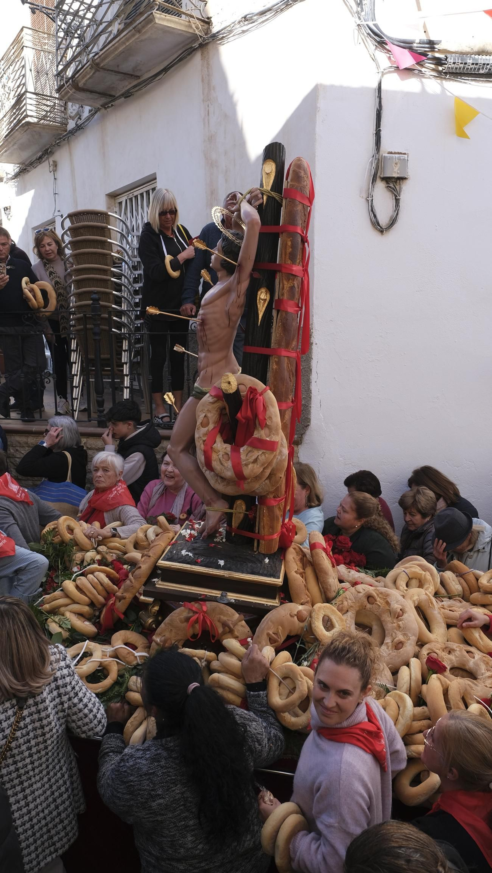 Los vecinos de Lubrín se echan a las calles por San Sebastián