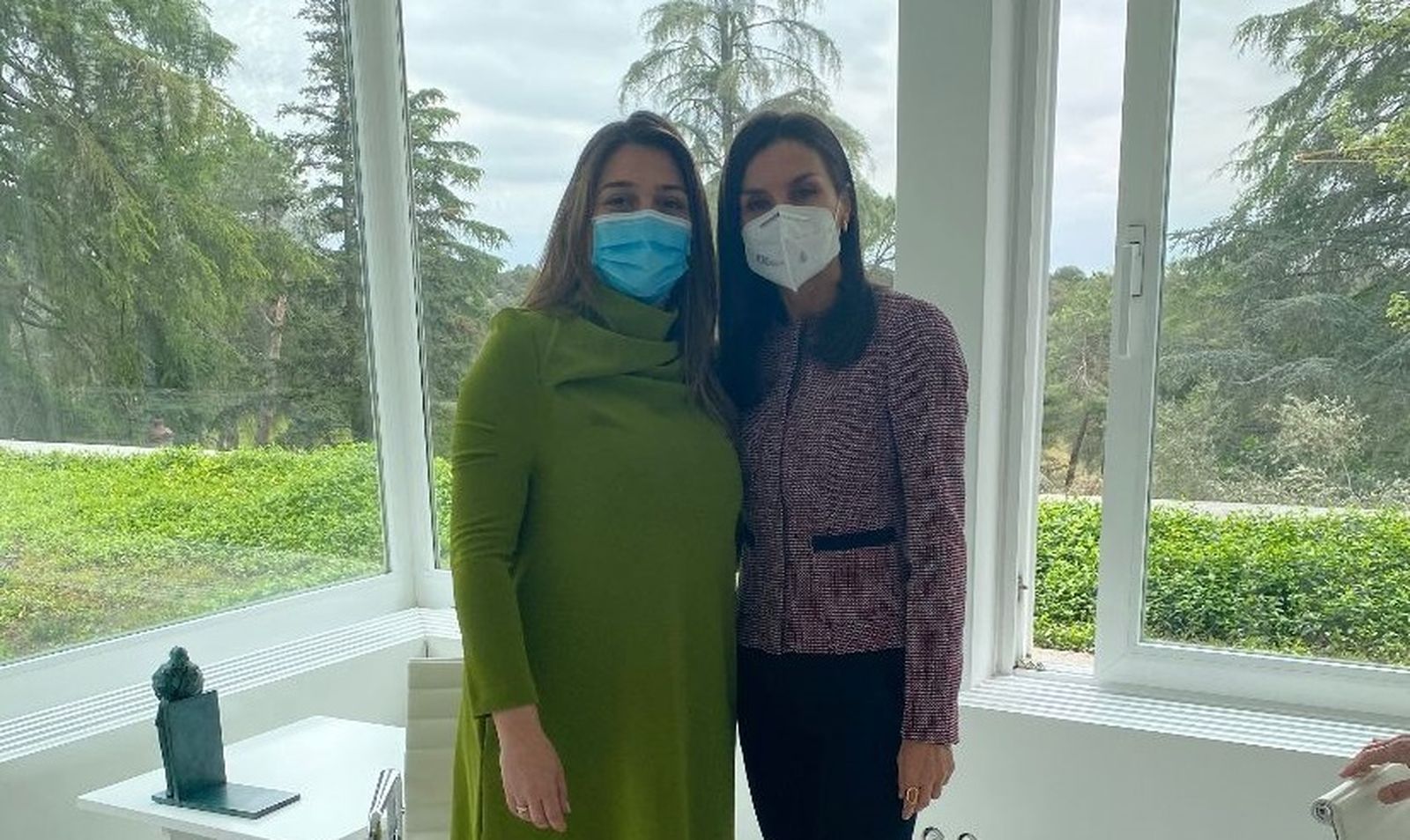 Begoña Arana y la Reina Letizia, en el Palacio de la Zarzuela