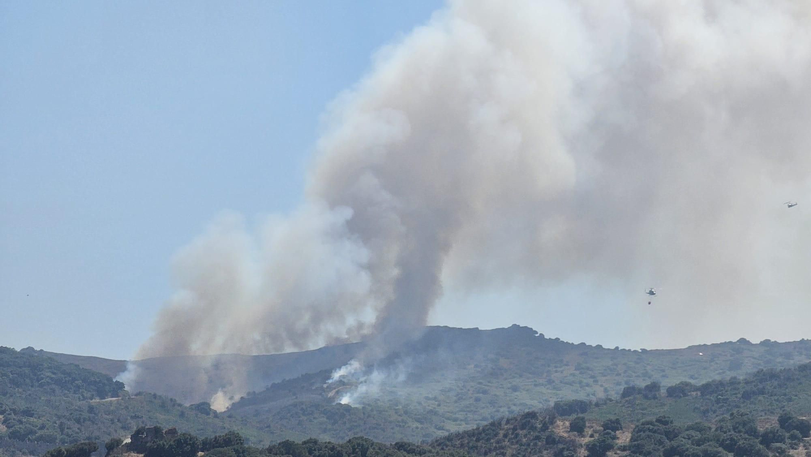 Incendio entre Getares y Pelayo.