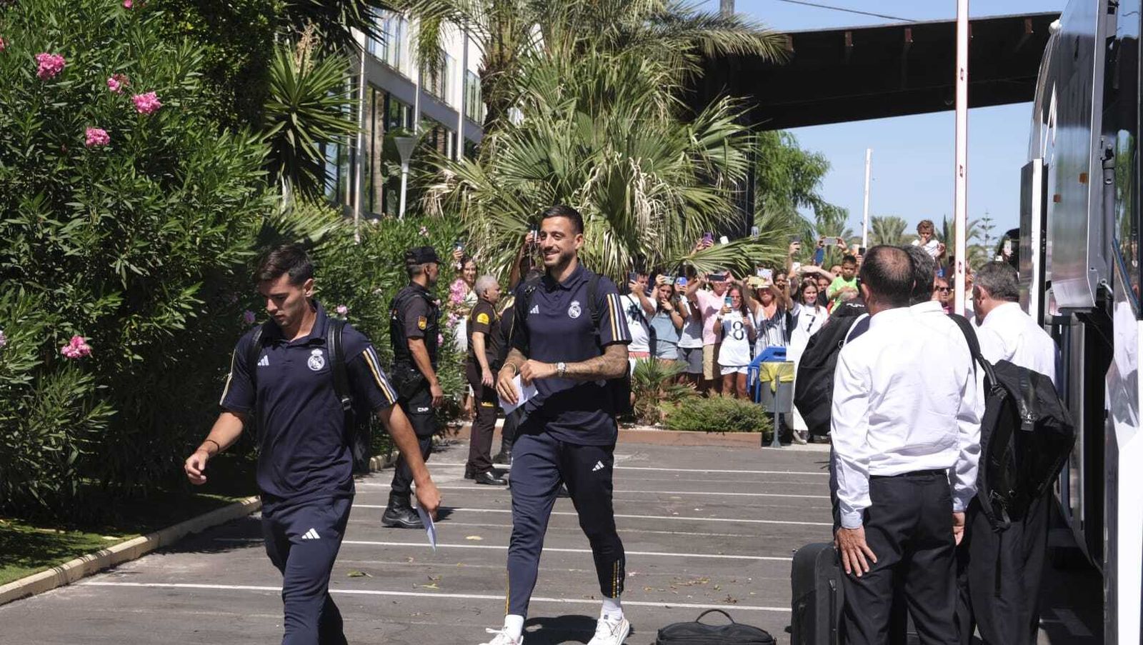 La llegada del Real Madrid a Almería en imágenes