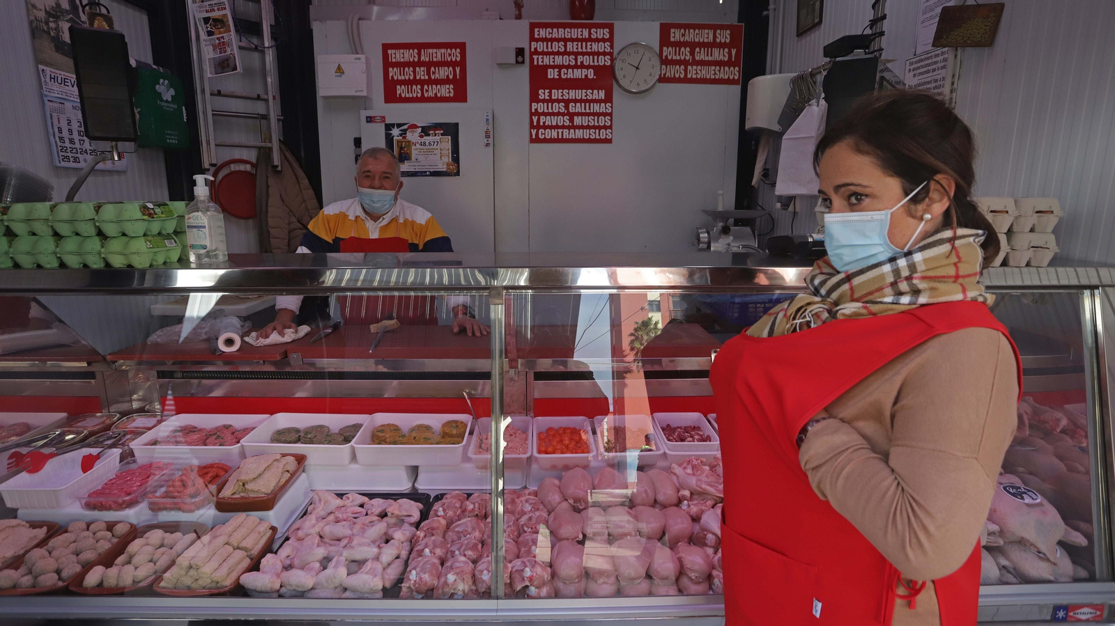 Fotos de la apertura del Mercado provisional en La Línea