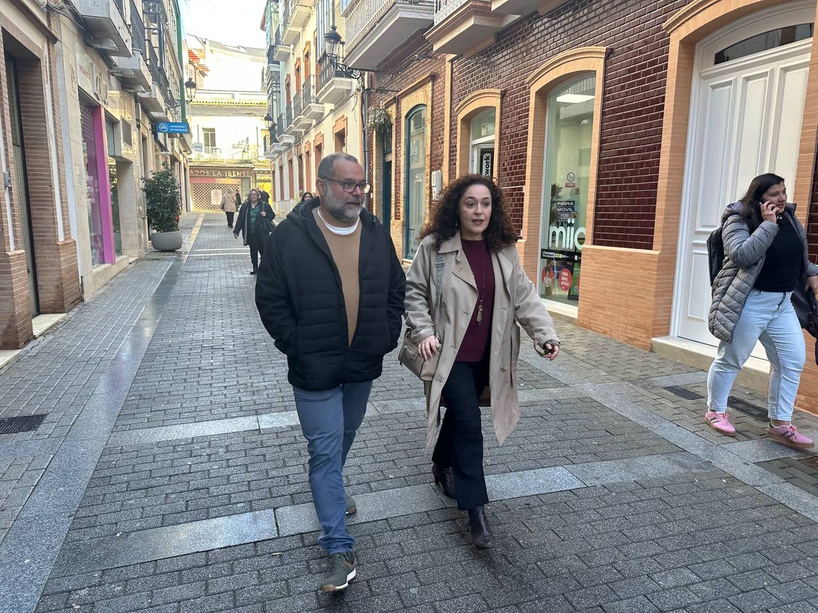 Inmaculada Nieto por las calles de Huelva este jueves.