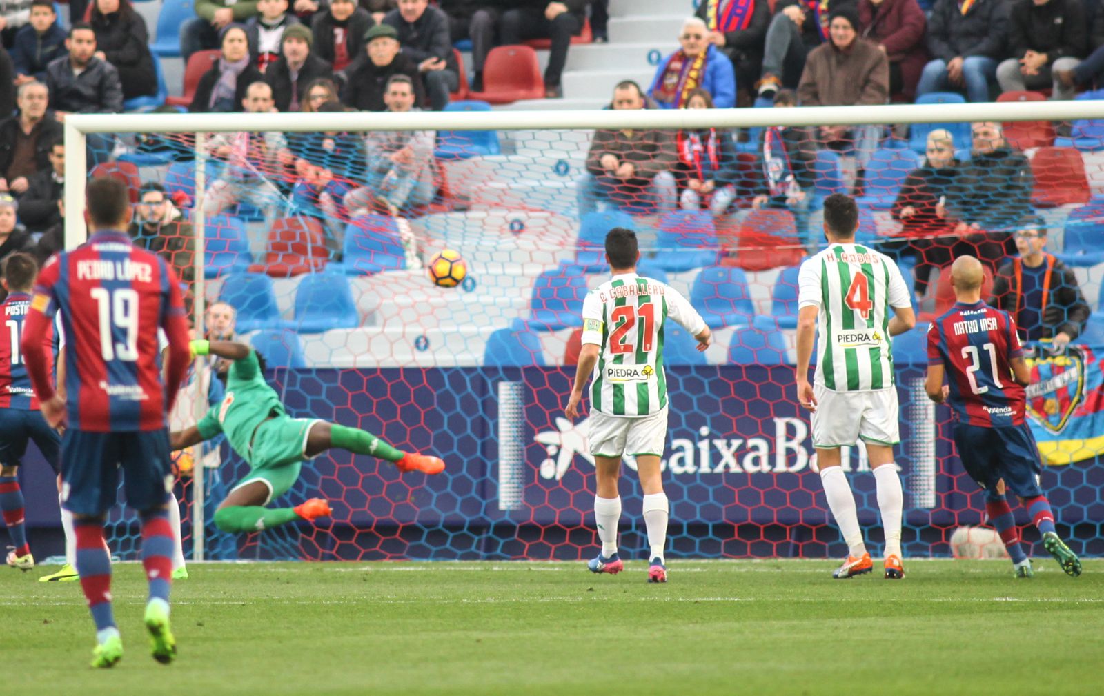 Las imágenes del Levante-Córdoba