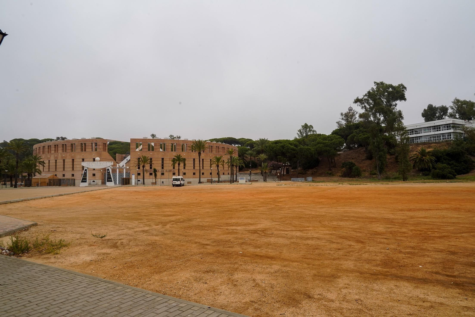 Explanada delante del Foro.