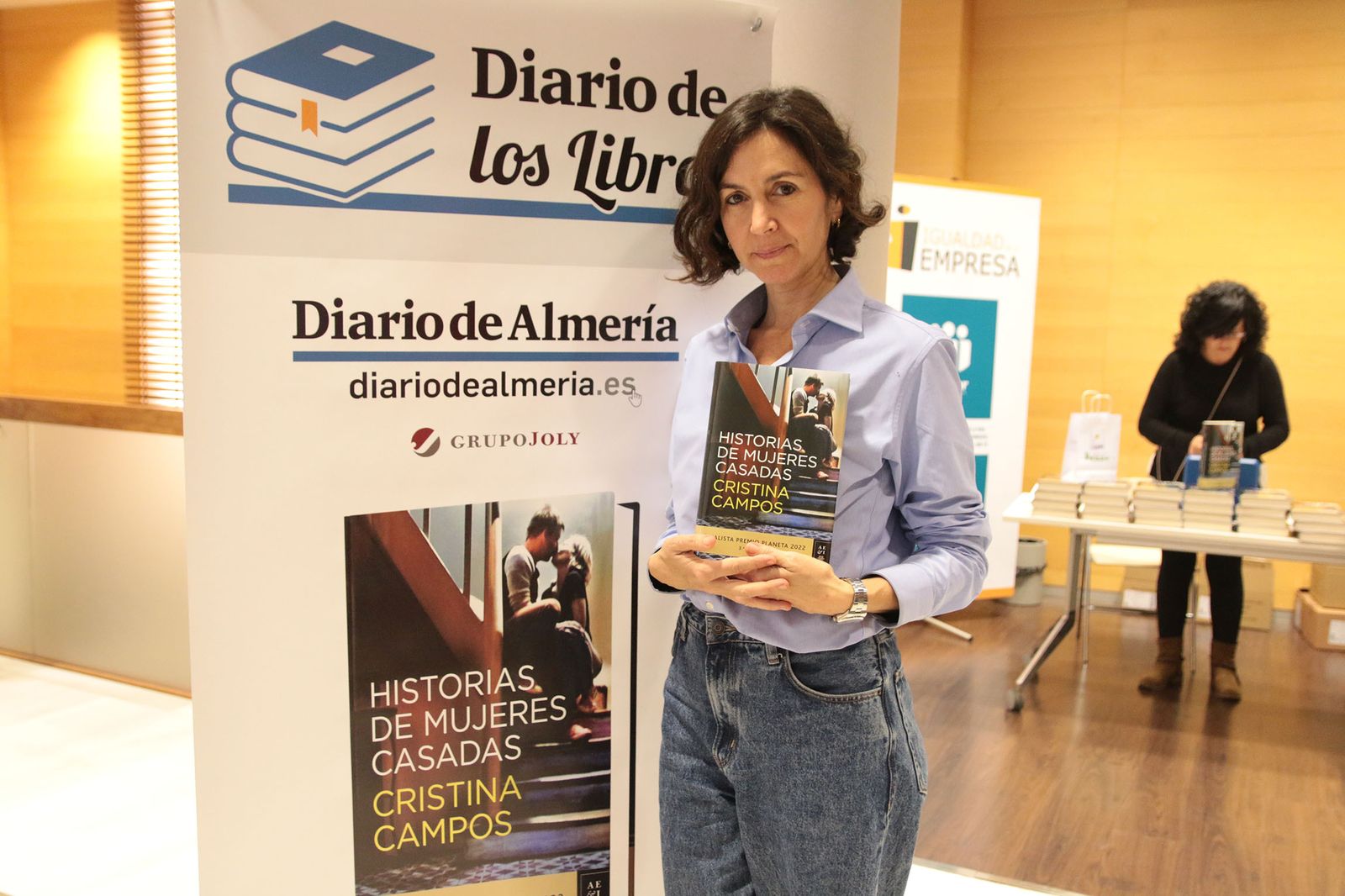 El Diario de los Libros, con Cristina Campos y su novela 'Historias de mujeres casadas'