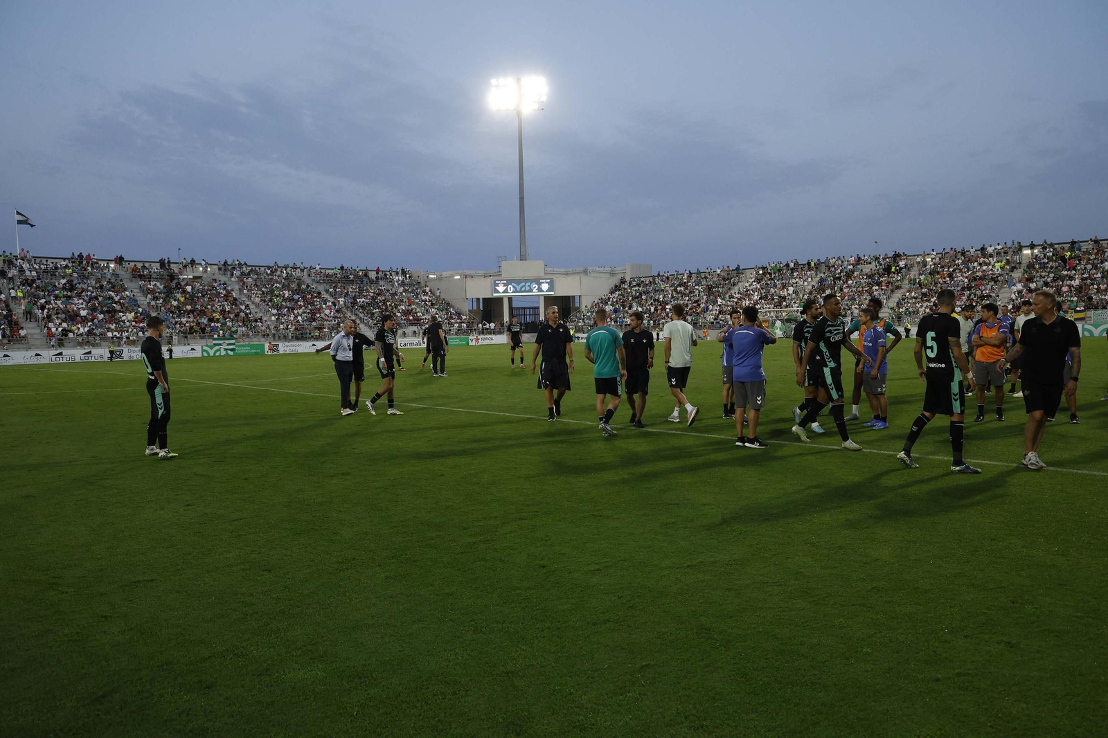 Las fotos del Betis-Como disputado en el Ciudad de La Línea (2-3)