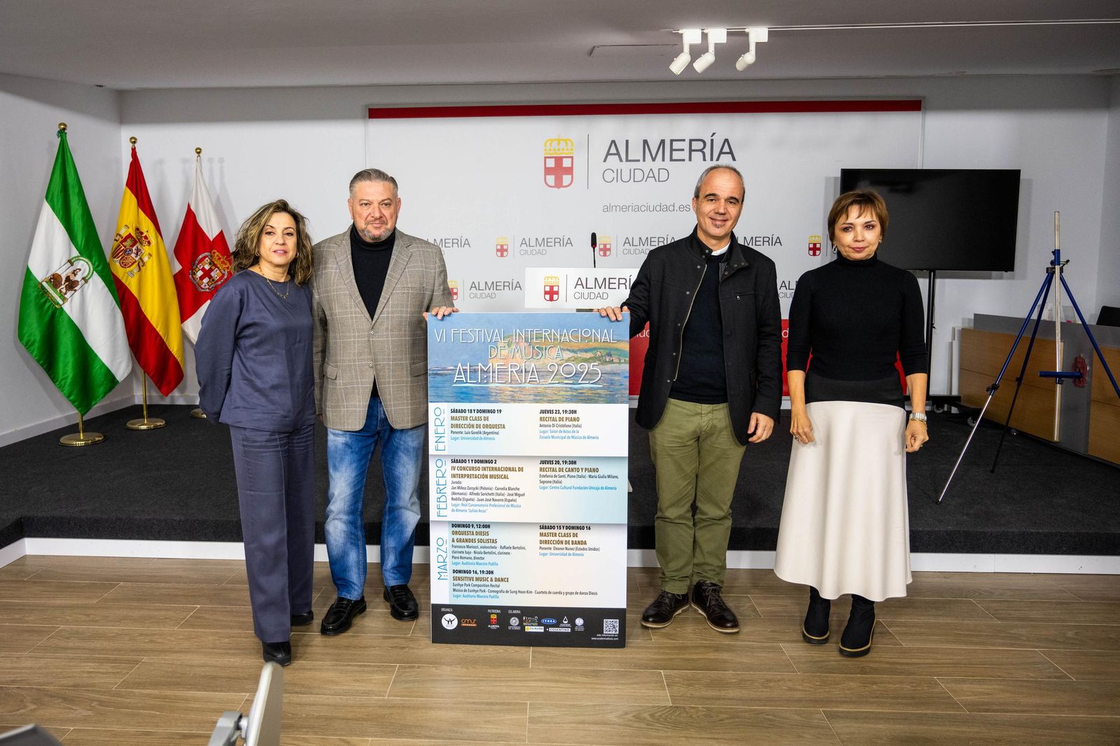 Elisa Álvarez, Diego Cruz, Juan José Navarro y María del Mar Ruiz durante la presentación del Festival de Música.