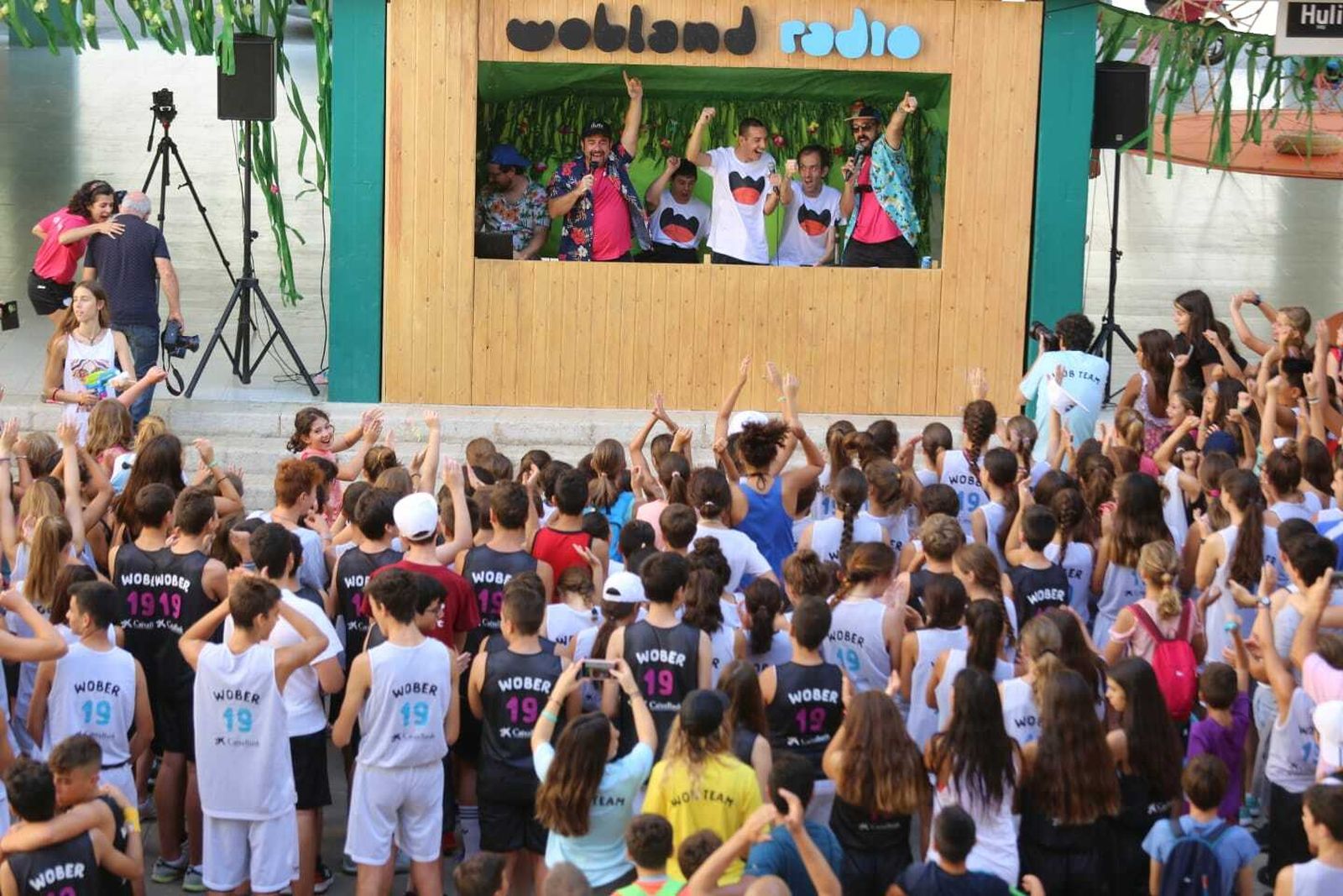 Las fotos de la visita de Juancho Hernangómez al Campus WOB CaixaBank