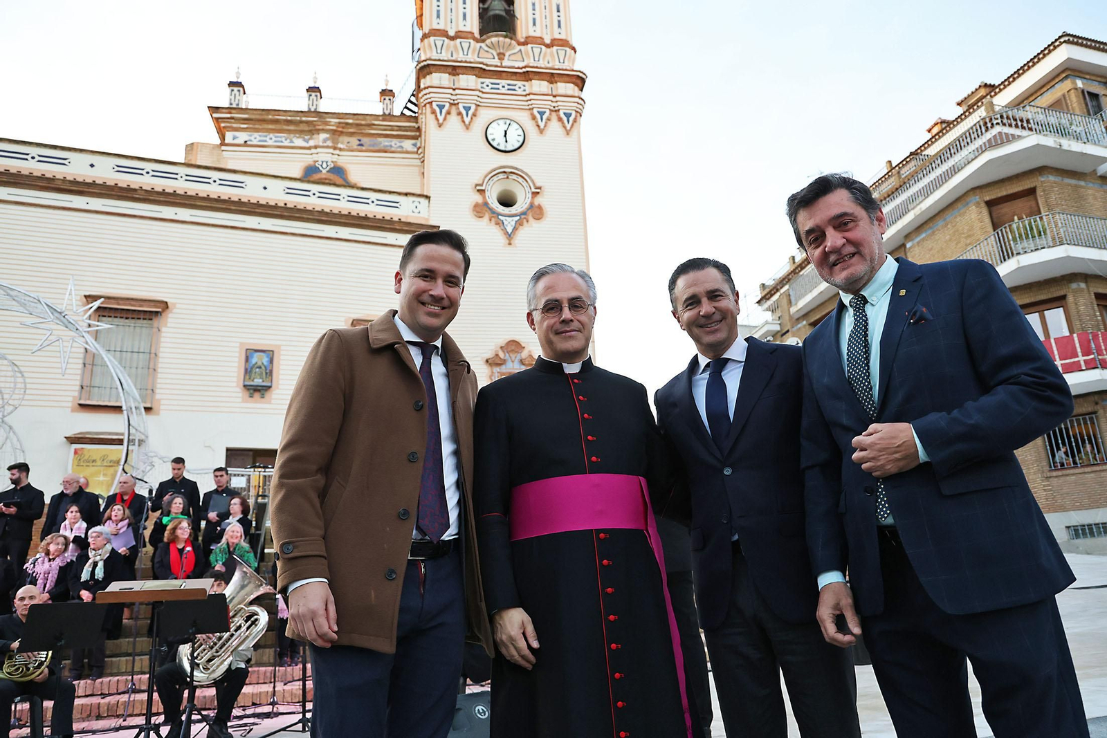 Imágenes de la inauguracion de la renovada Plaza de San Pedro