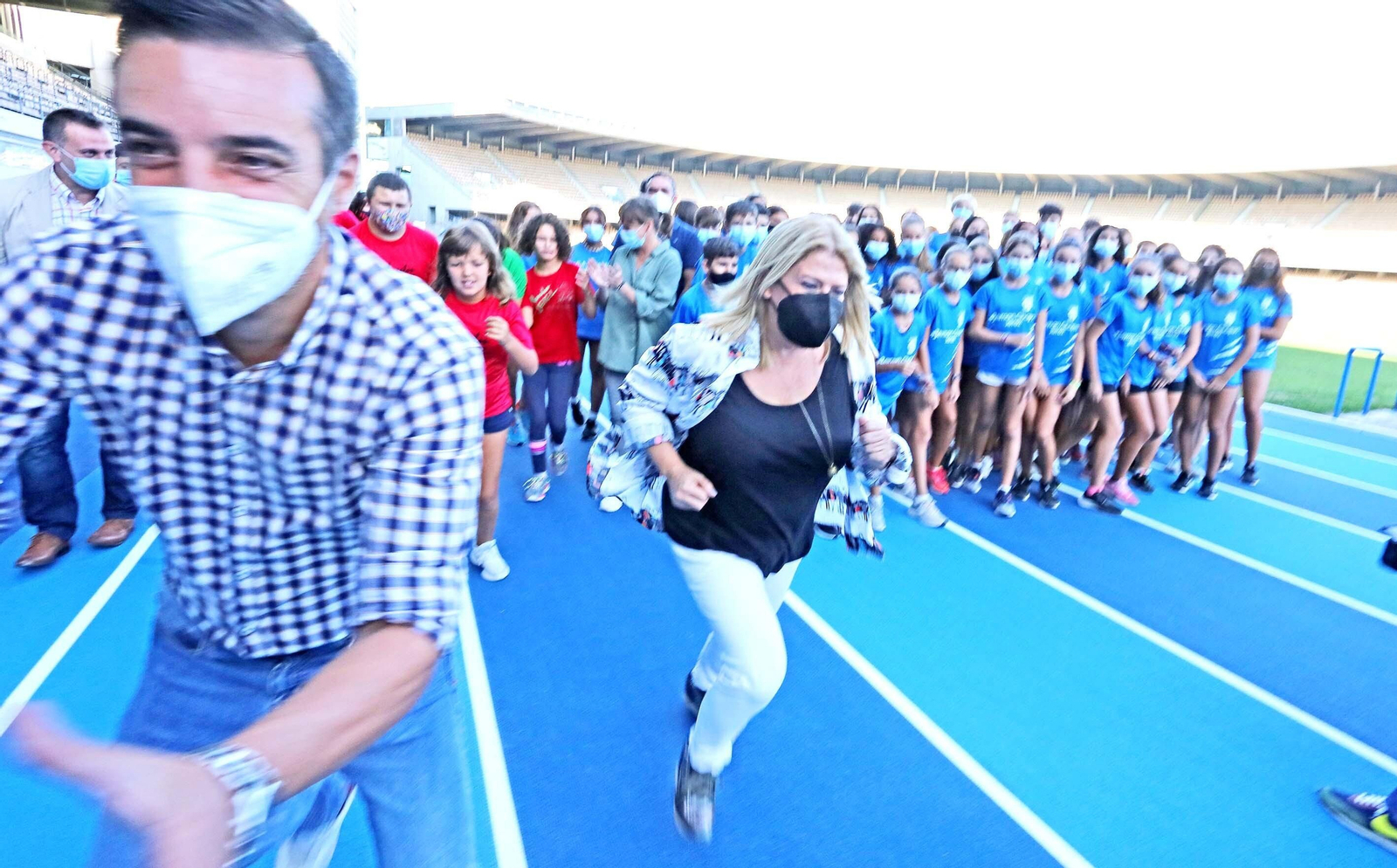 Presentación de las nuevas pistas del Estadio Chapín de Jerez