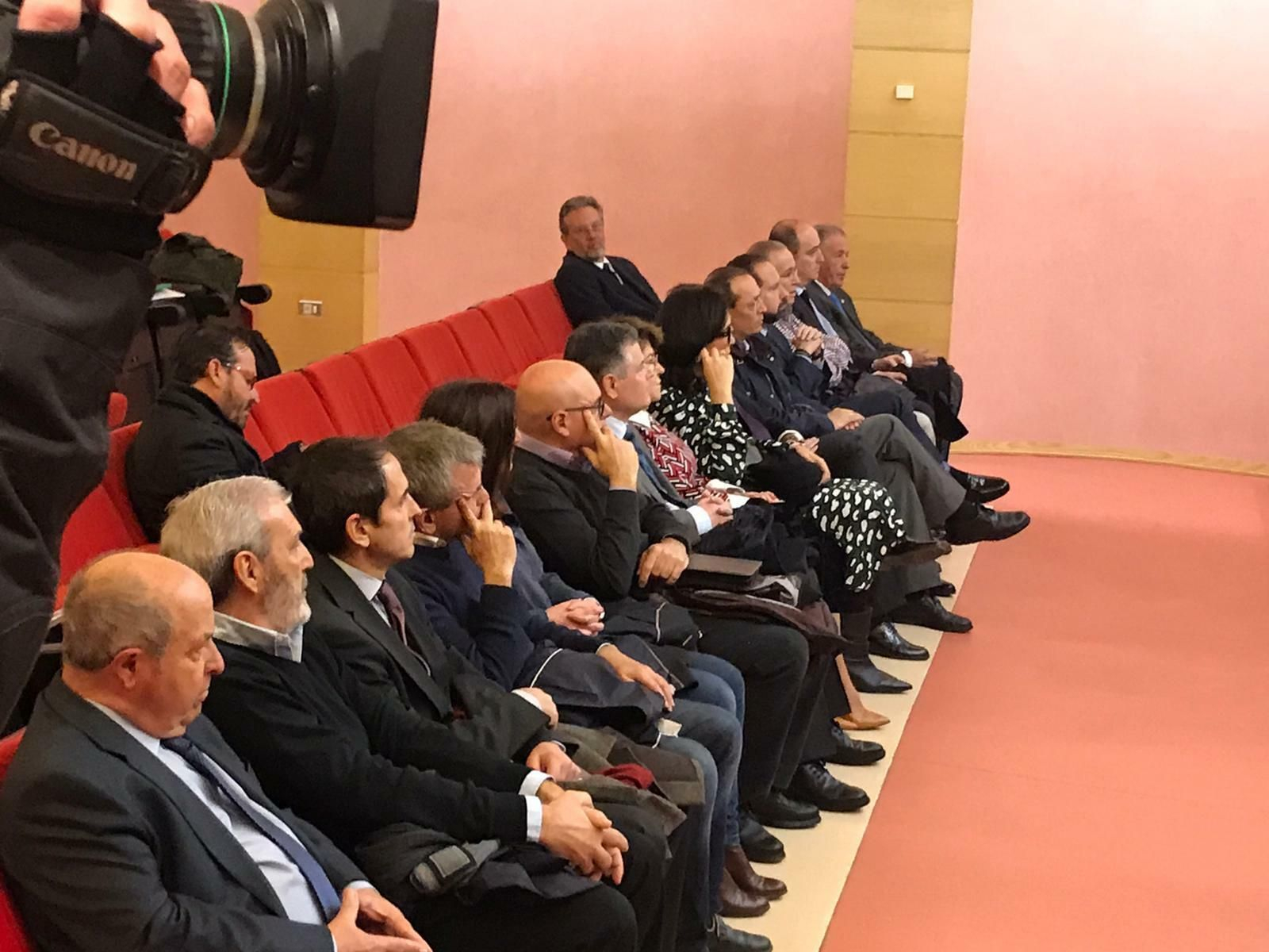 Los acusados del caso Serrallo durante la primera vista del juicio.