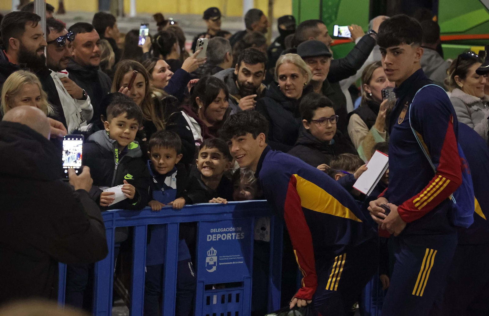 Fotos del entrenamiento de la selección española sub-17 de fútbol en el Ciudad de La Línea