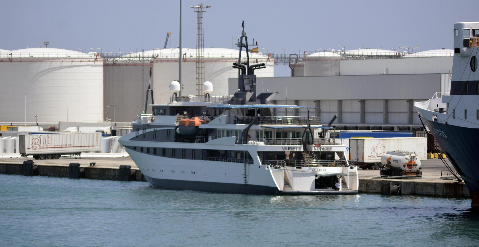 El crucero de lujo 'Variety Voyager' escoge Algeciras para una escala técnica