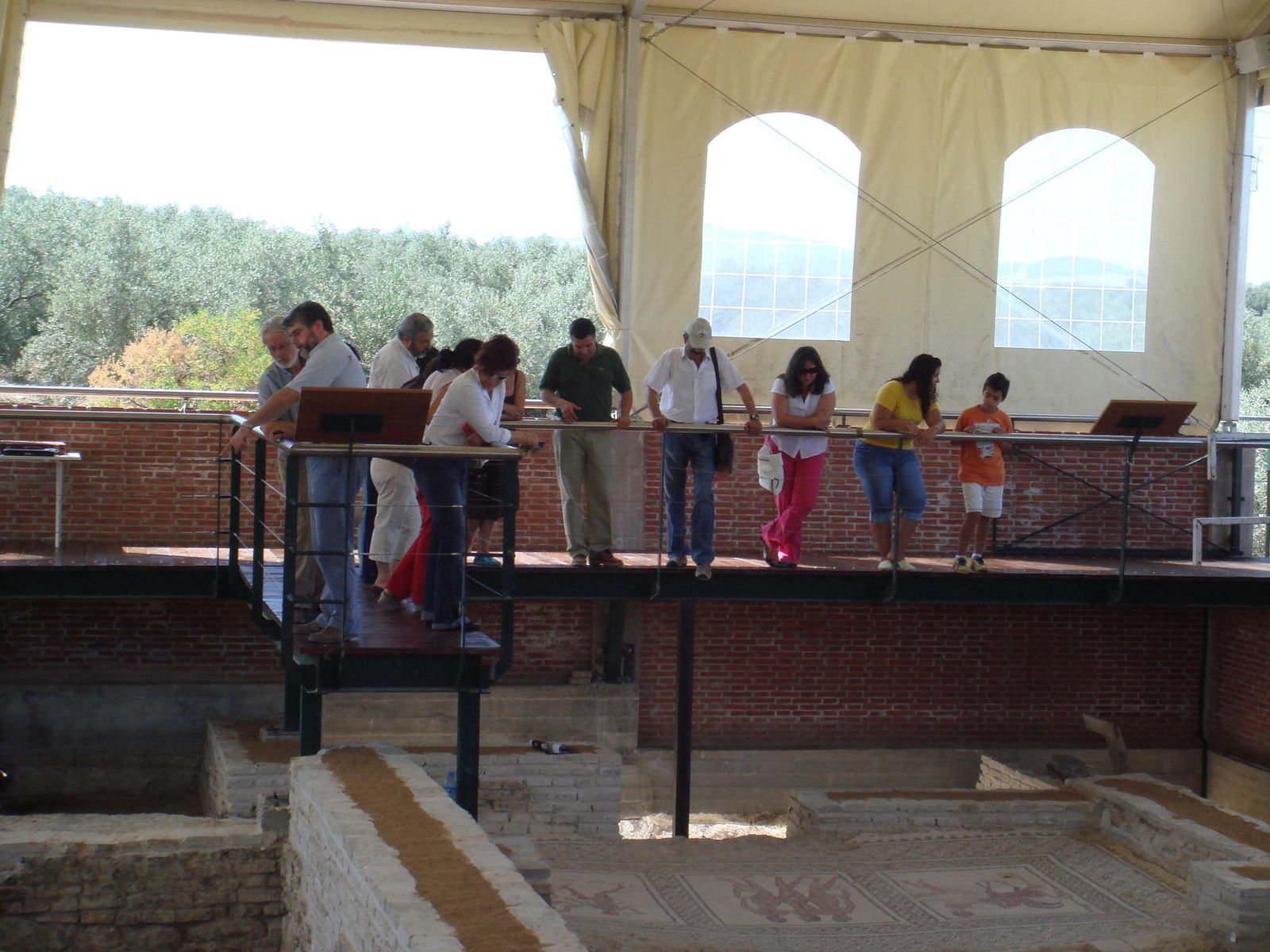 Visitantes en Fuente Álamo.