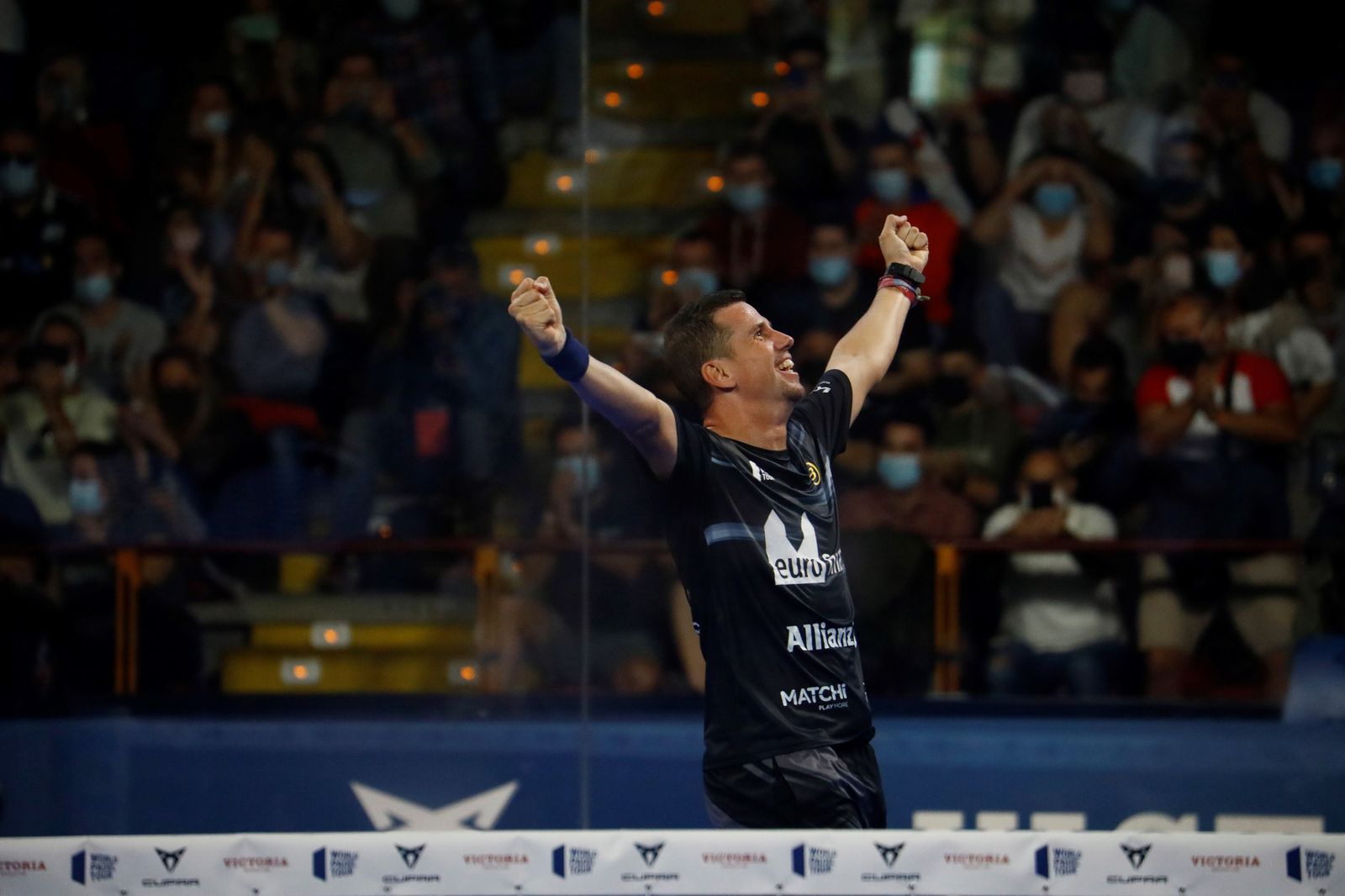 Paquito Navarro celebra su triunfo en el Open de Córdoba 2021