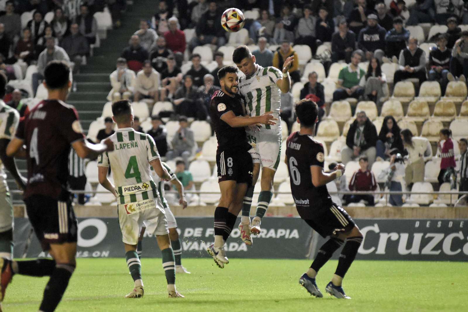 Imágenes del partido entre el Córdoba y el Recreativo de Huelva en El Arcángel