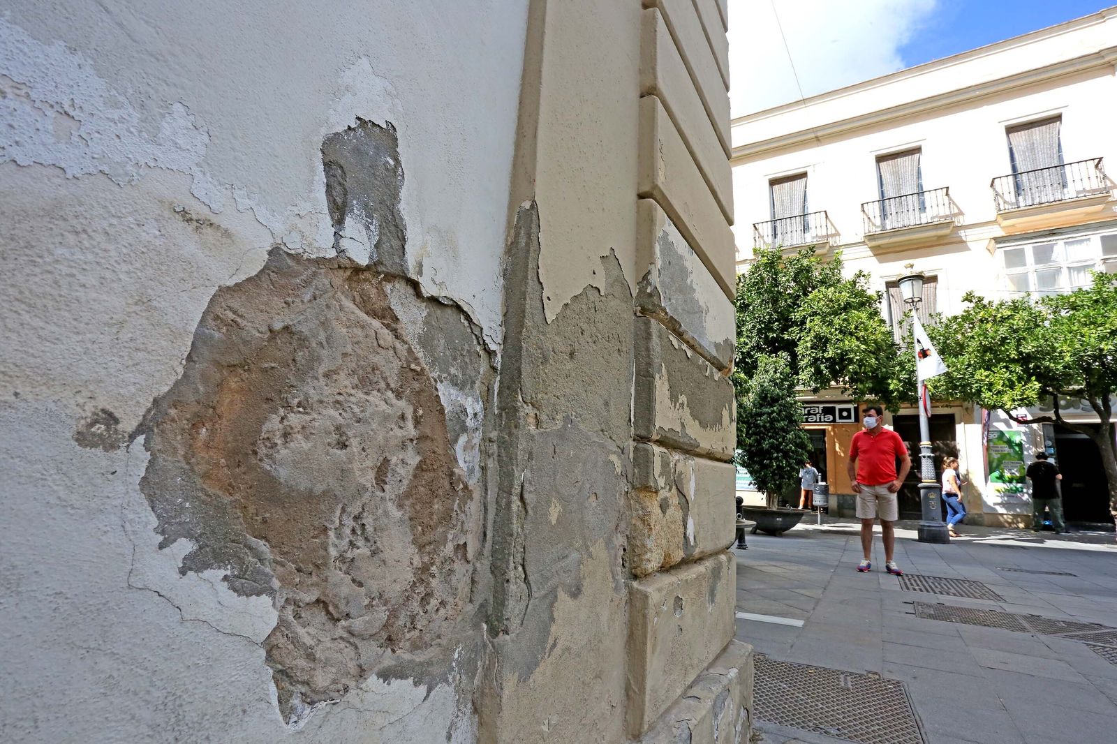 Grave deterioro del edificio del antiguo Casino Jerezano tras el cierre de Zara