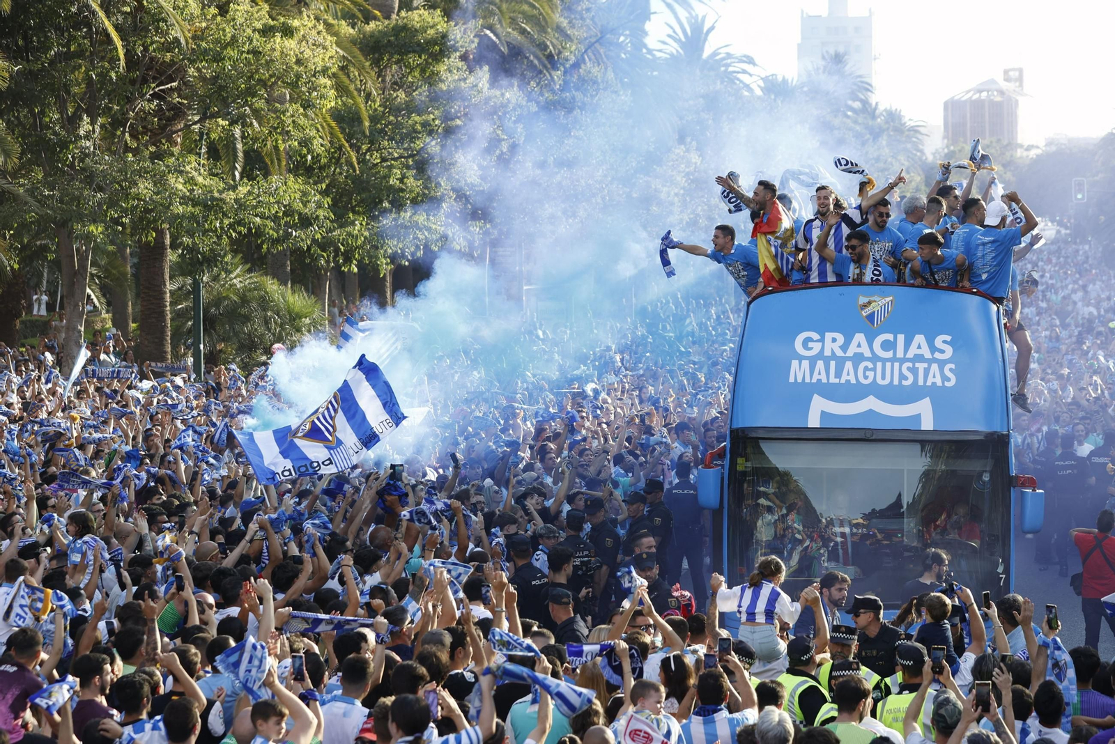 Así fue la locura del ascenso del Málaga CF en Tarragona