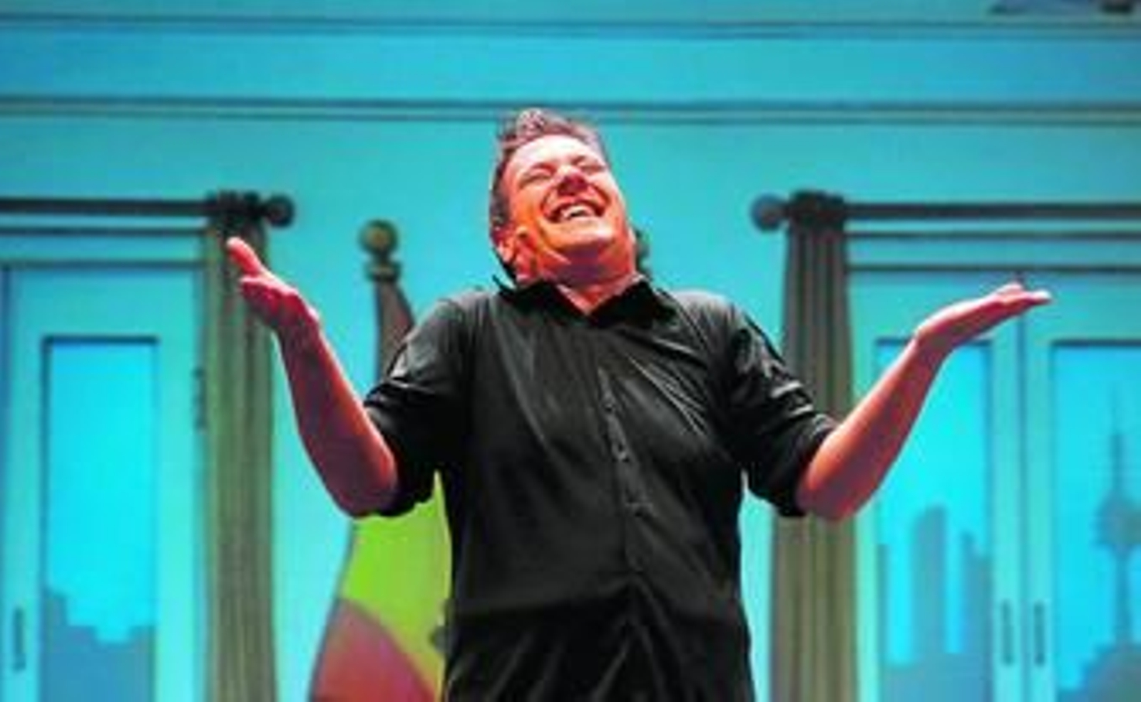 Carlos Latre, en una escena de su espectáculo 'Yes, we Spain is different'.