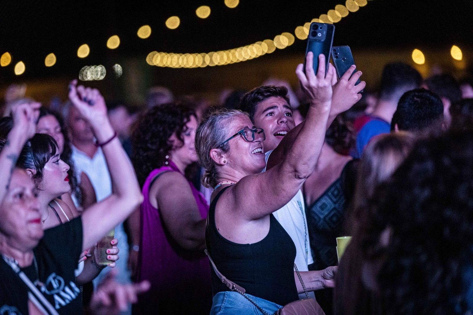 Búscate en las fotos del concierto de Melendi en Cádiz