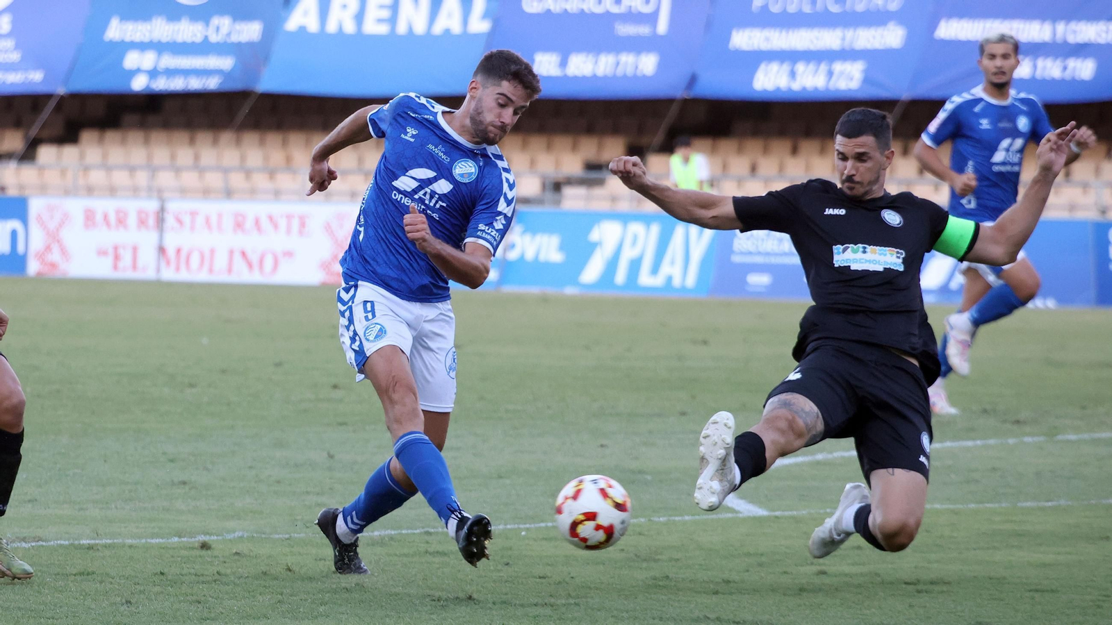 Imágenes del partido entre Xerez DFC y Juventud Torremolinos en Chapín