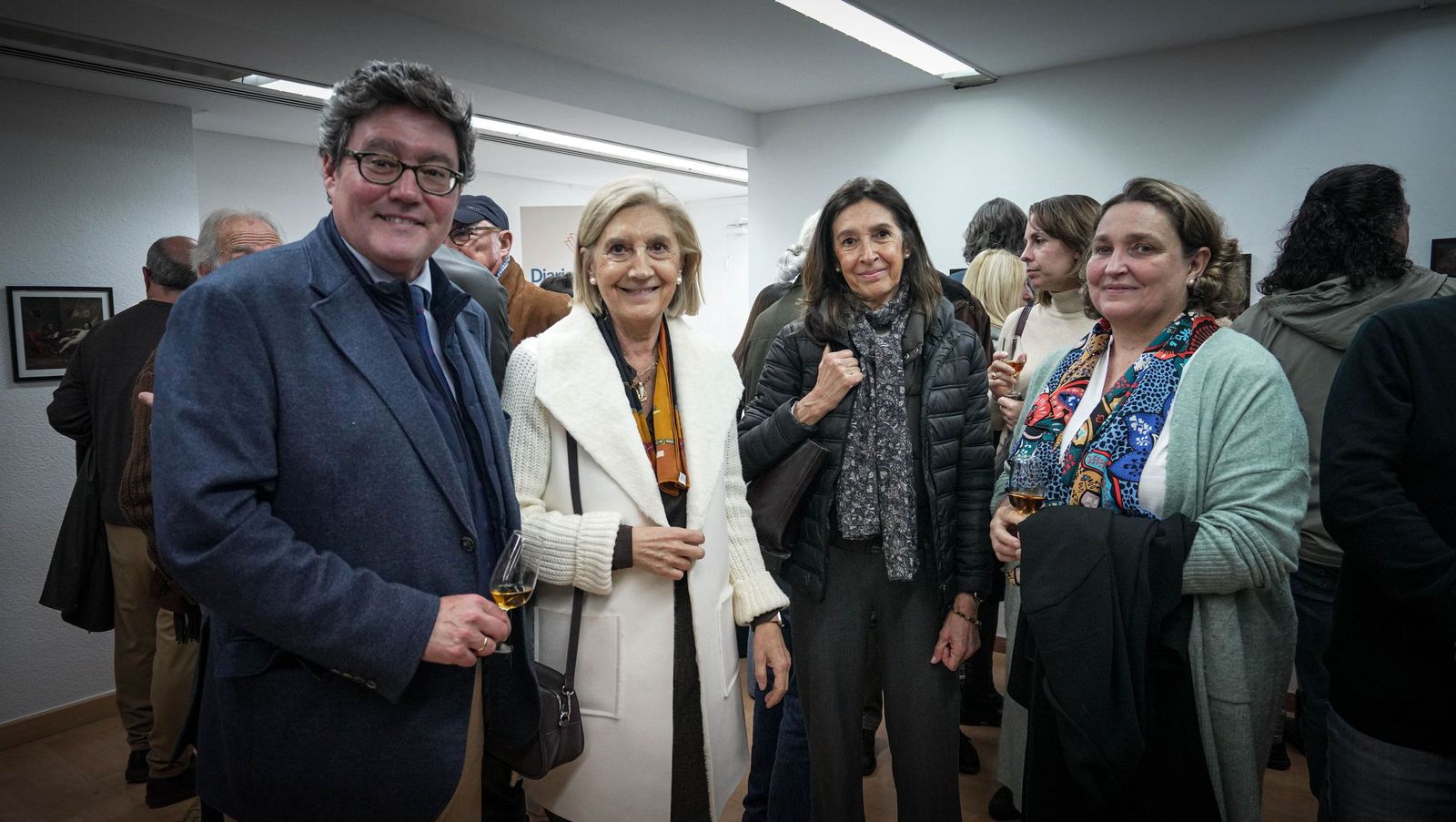 Imágenes de la inauguración de la exposición de Manuel del Valle en la sala ArteaDiario