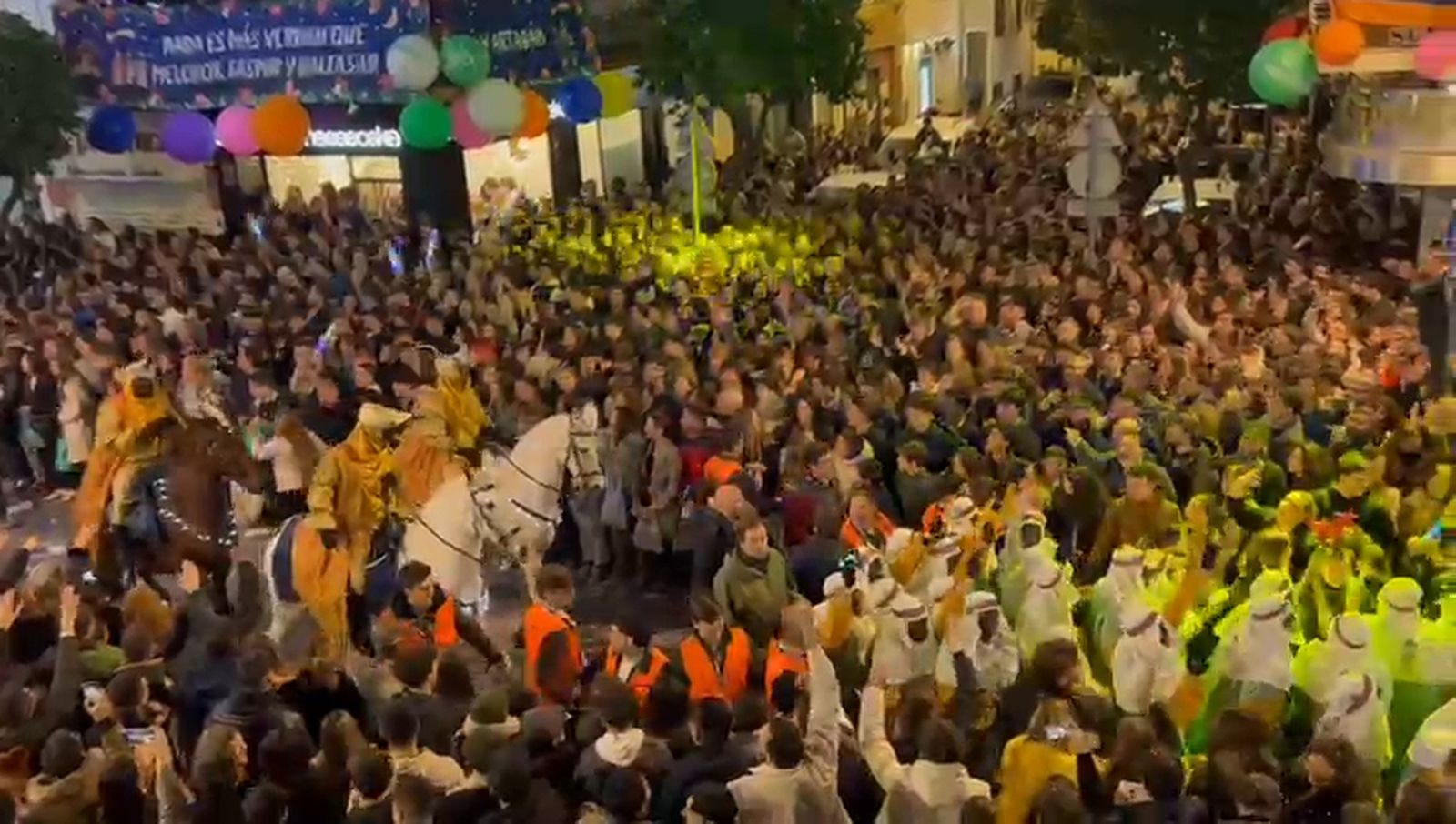 La cabalgata por la calle Asunción