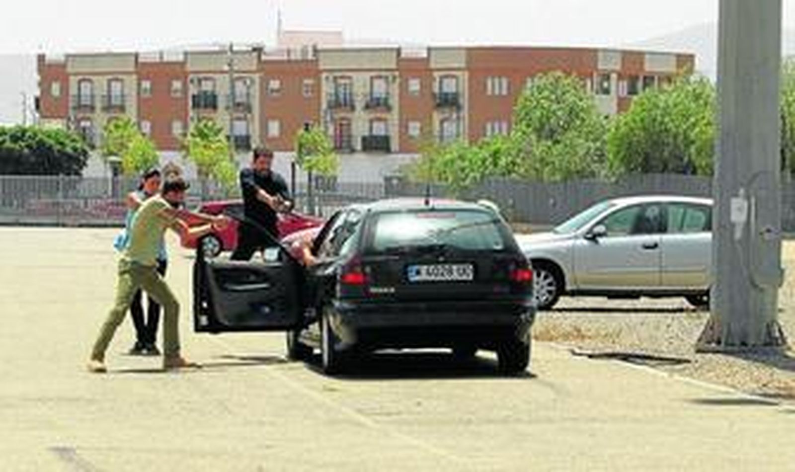 Rodaje de una escena de acción en la zona de Campohermoso.