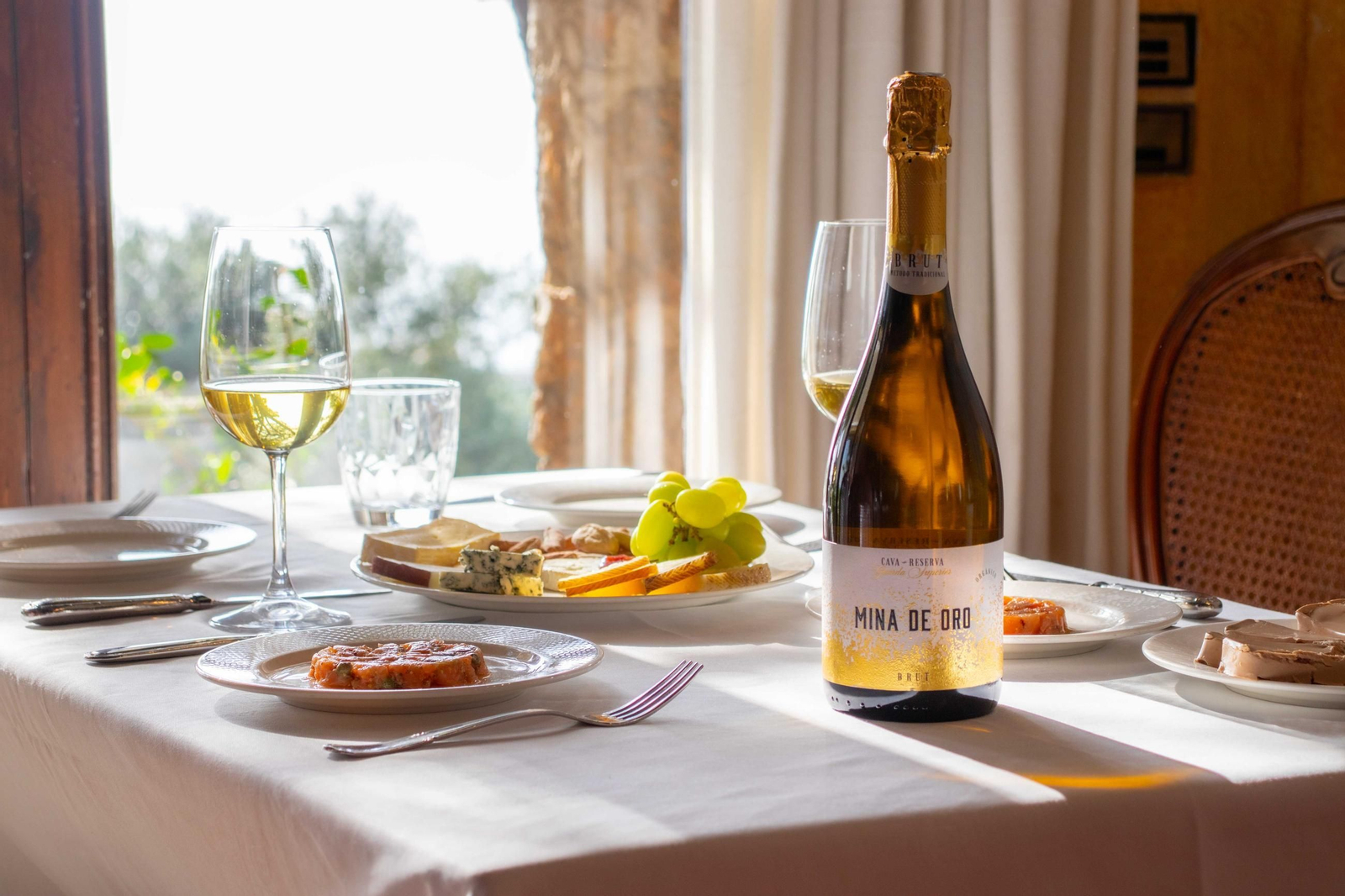 Bodegas Luzón lanza 'Mina de Oron' en la D.O. Cava Bodegas Luzón lanza 'Mina de Oron' en la D.O. Cava