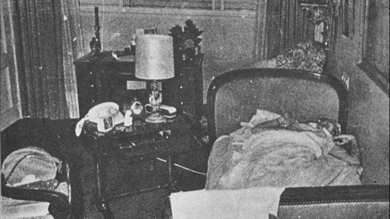 Las imágenes que se divulgaron de los cuerpos de los marqueses tras ser asesinados.