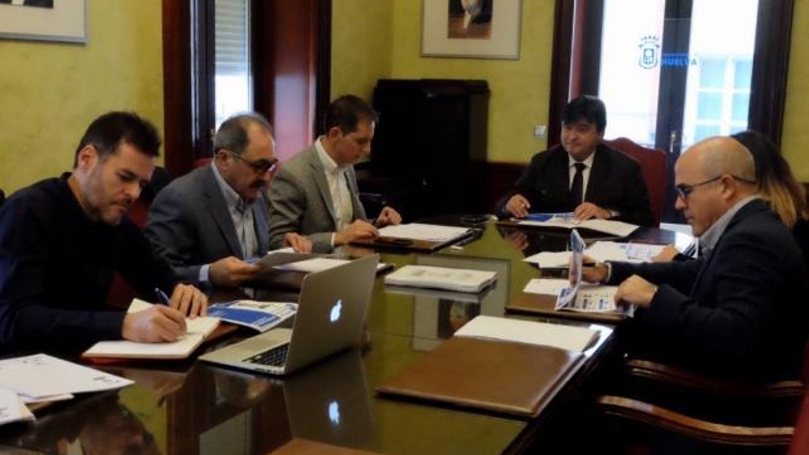 Reunión técnica para evaluar el Europeo de bádminton de Huelva.