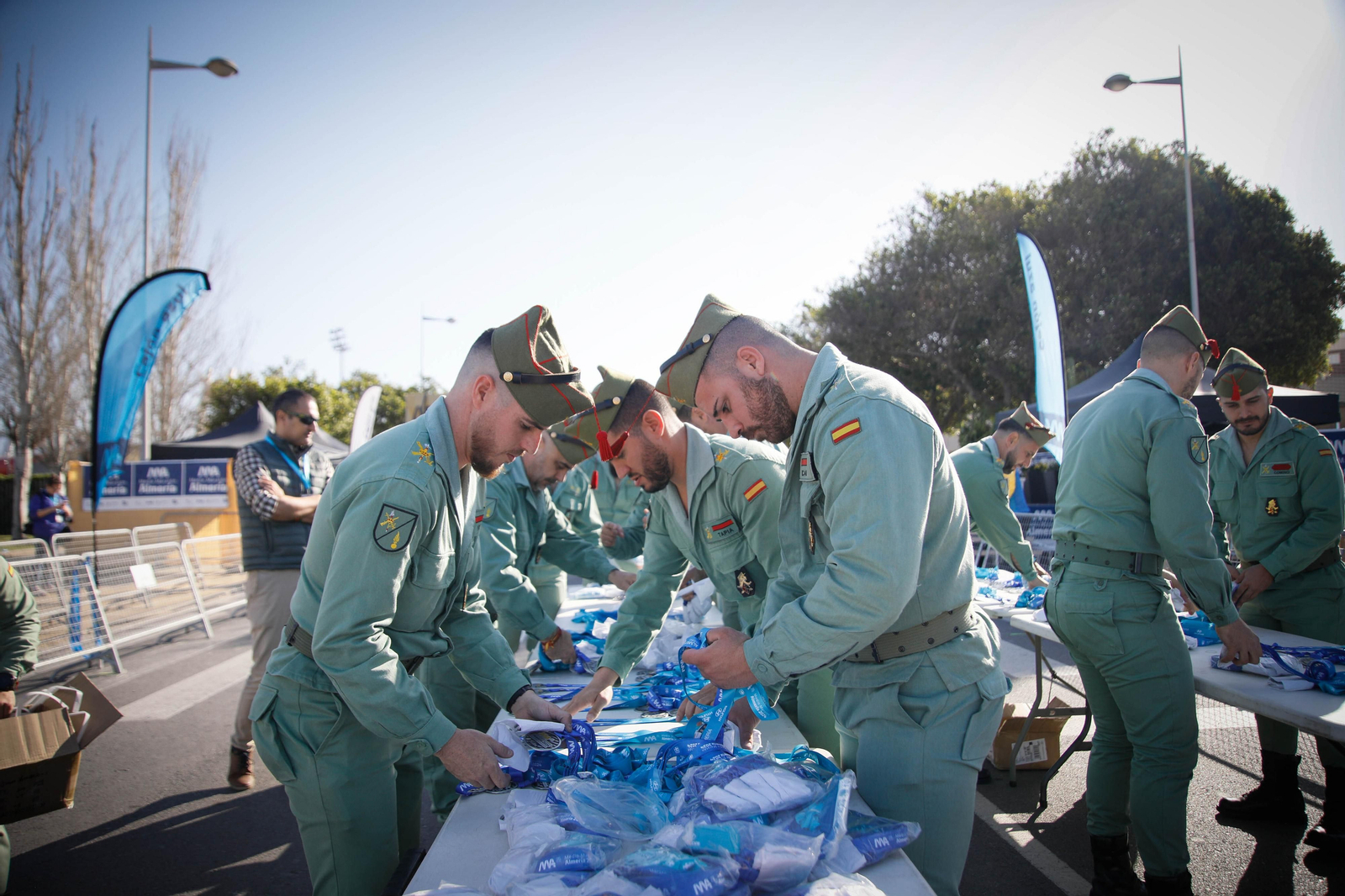 Imágenes de la salida de la Media maratón Ciudad de Almería