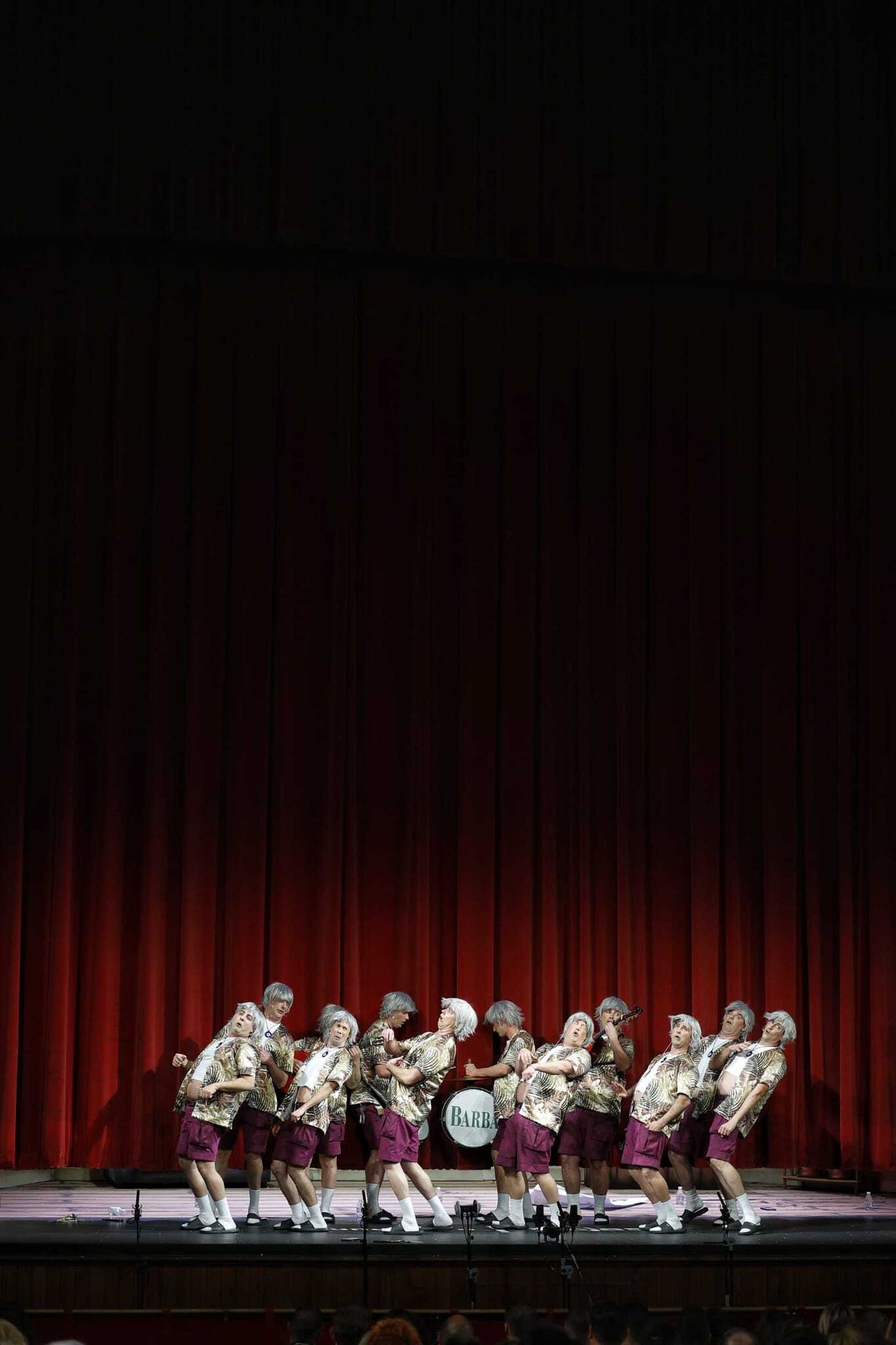 Chirigota 'To me pasa a mí, los desgraciaítos'.