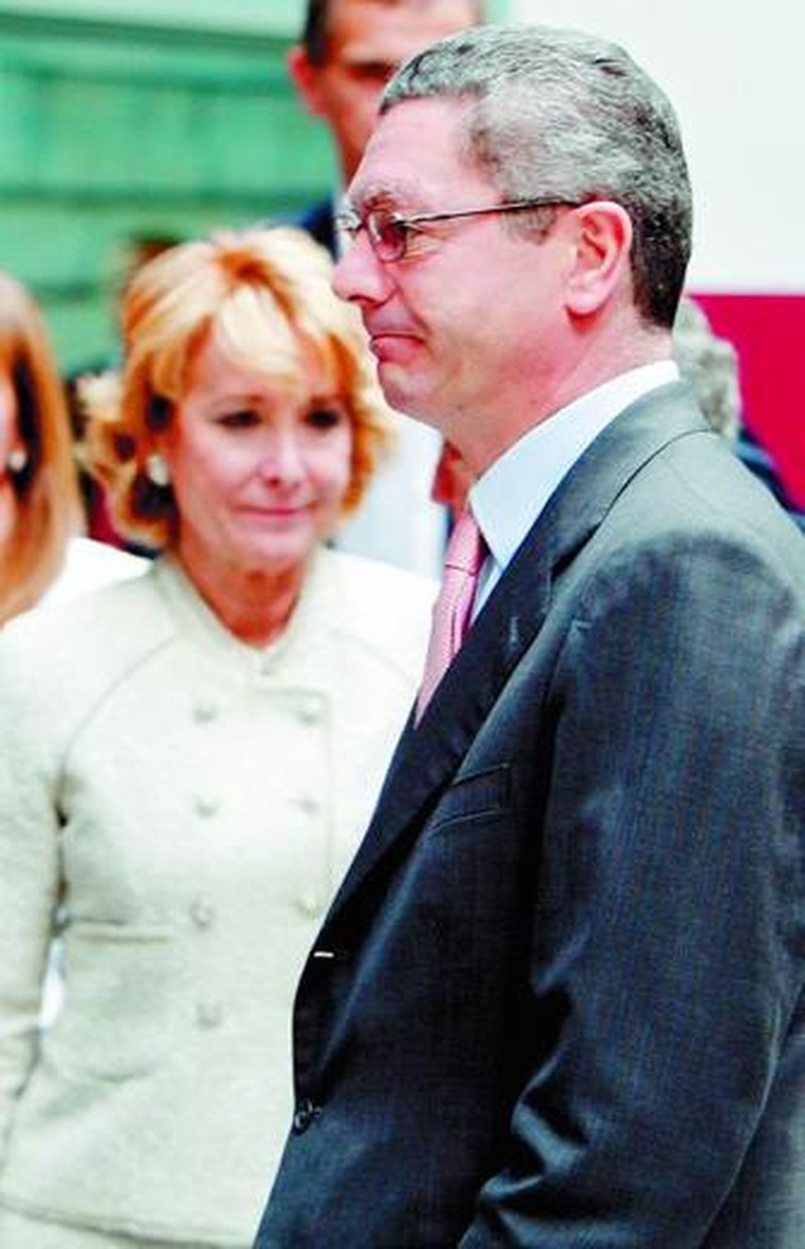 Alberto Ruiz-Gallardón y Esperanza Aguirre, ayer, en Madrid.