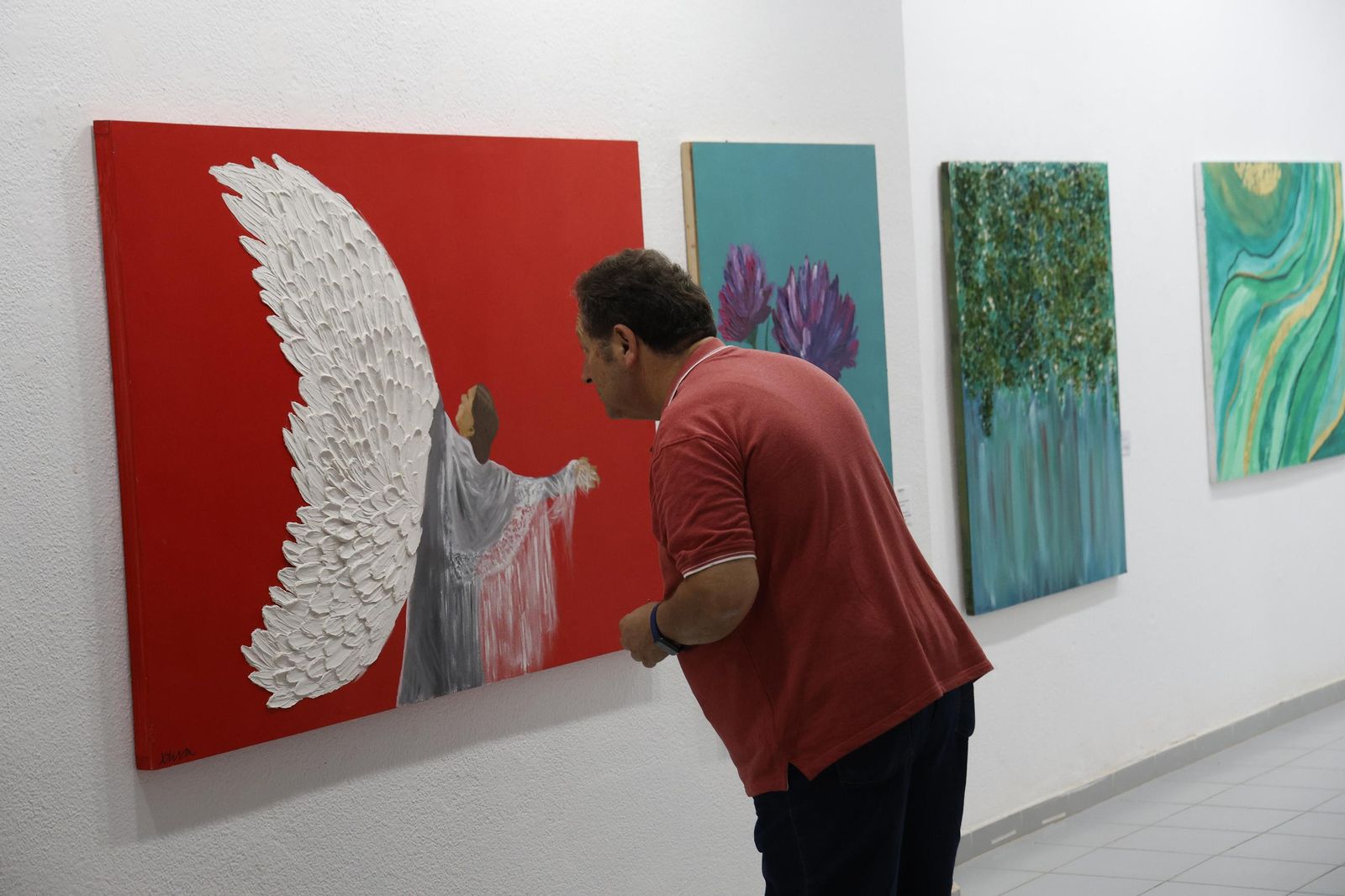 Cristina Harillo inaugura su exposición más personal en el centro de Algeciras