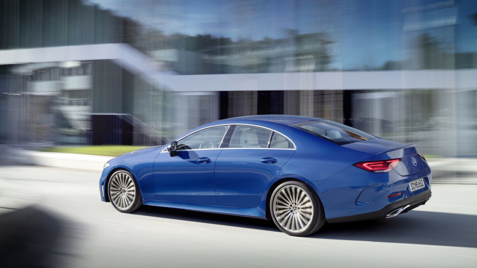 Dos de los motores Diesel han sido revisados. En la zona posterior delata a esta actualización la franja negra del paragolpes. En este caso, también el color de la carrocería, de estreno.