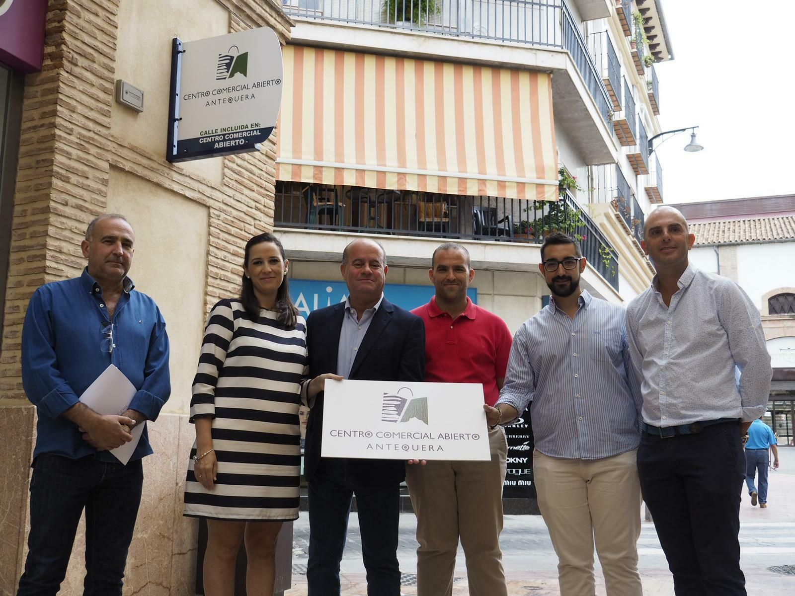Presentación de la señalización del Centro Comercial Abierto de Antequera