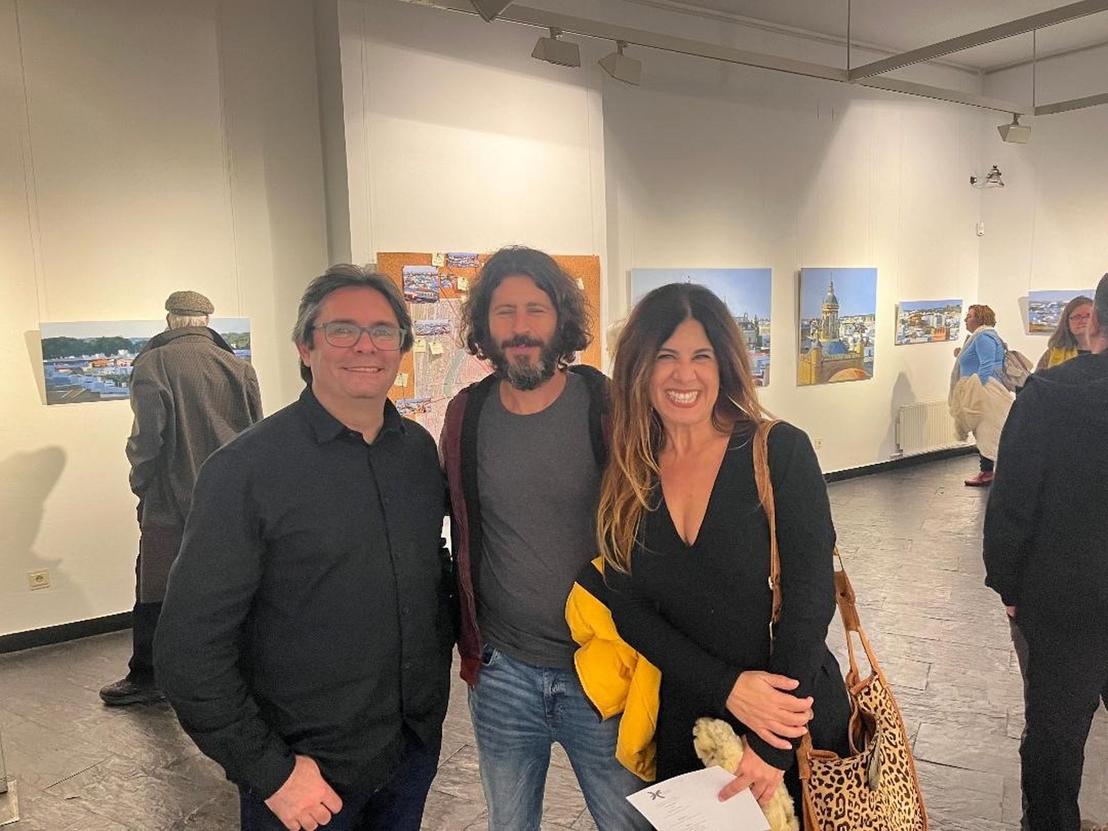 Cecilio Chaves con Javier Pérez Hormaheche y Sonia Aguza.