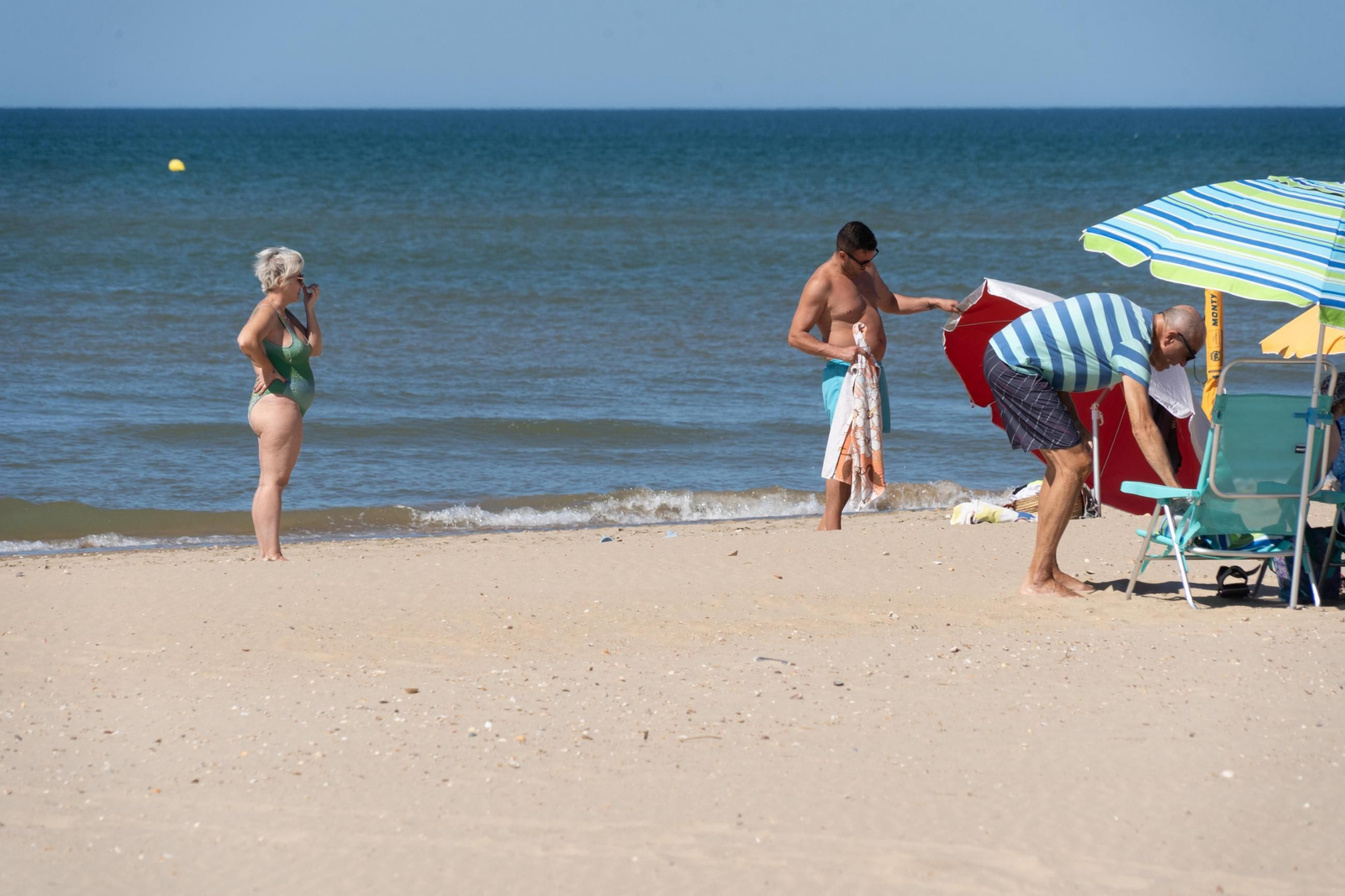 La Playa de la Bota este domingo, soleada, viva&nbsp;y&nbsp;con&nbsp;brisa