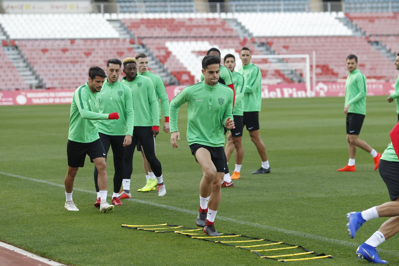 Fotogalería del primer entrenamiento de Demerovic