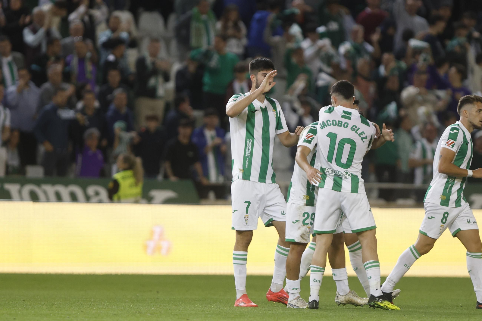 Las mejores fotos del ambiente en el Córdoba CF - Zaragoza en El Arcángel