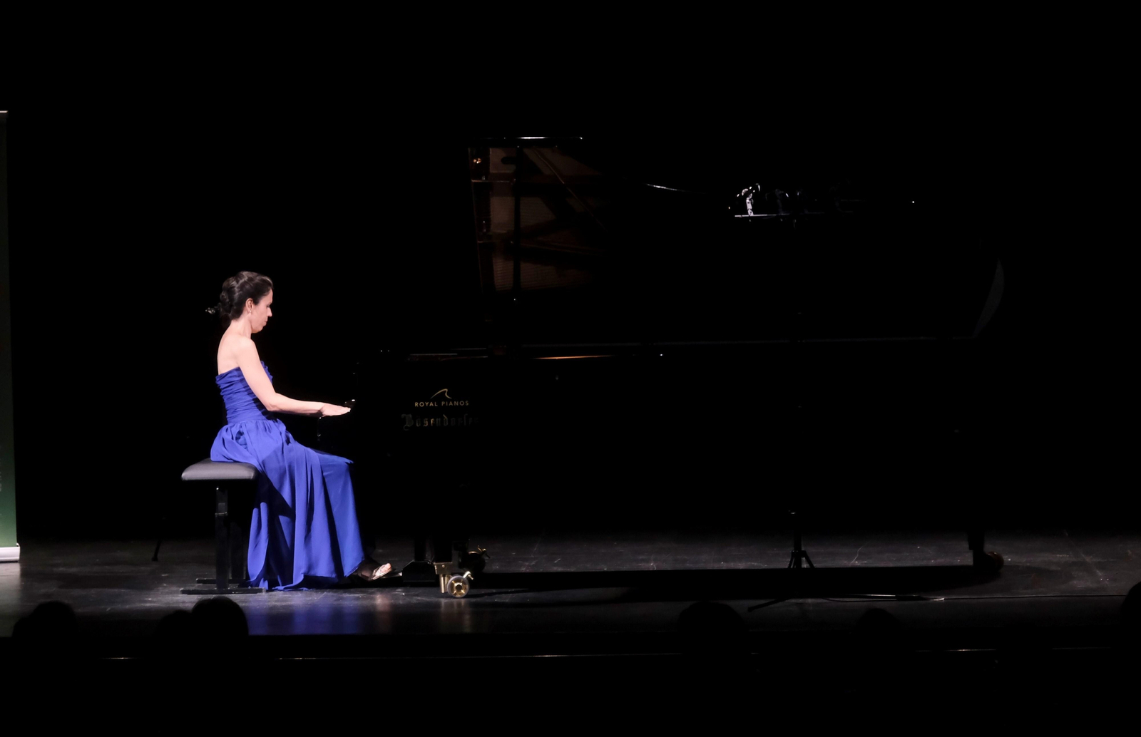 Alba Ventura, en un momento de su concierto. Alba Ventura, en un momento de su concierto.