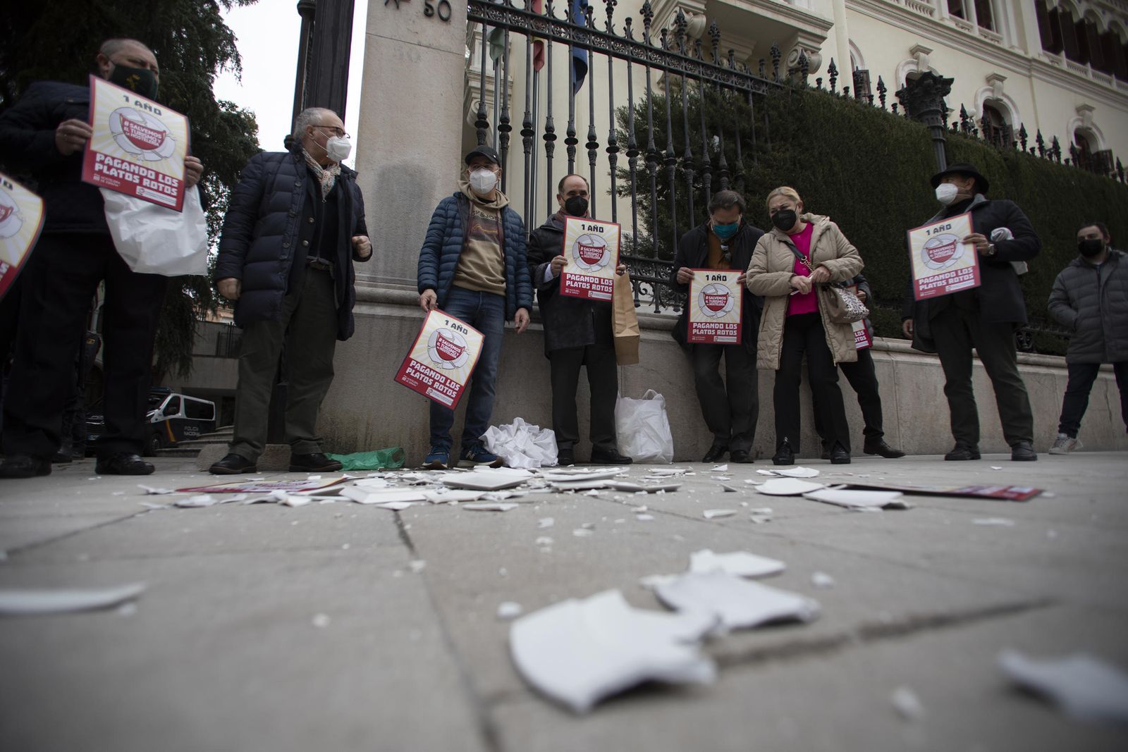 Los hosteleros protestaron frente a la Subdelegación del Gobierno