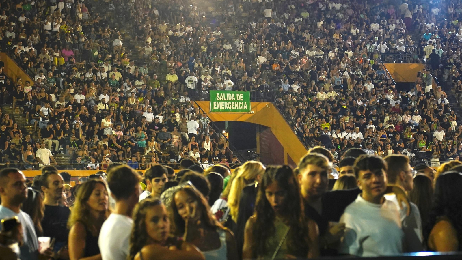 El concierto de JC Reyes en el Cabaret Festival de Algeciras, en imágenes